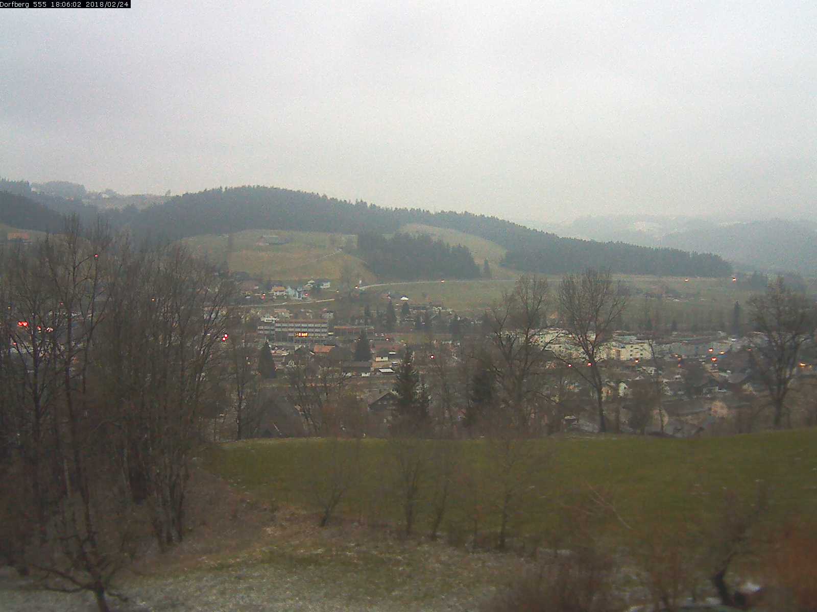 Webcam-Bild: Aussicht vom Dorfberg in Langnau 20180224-180601