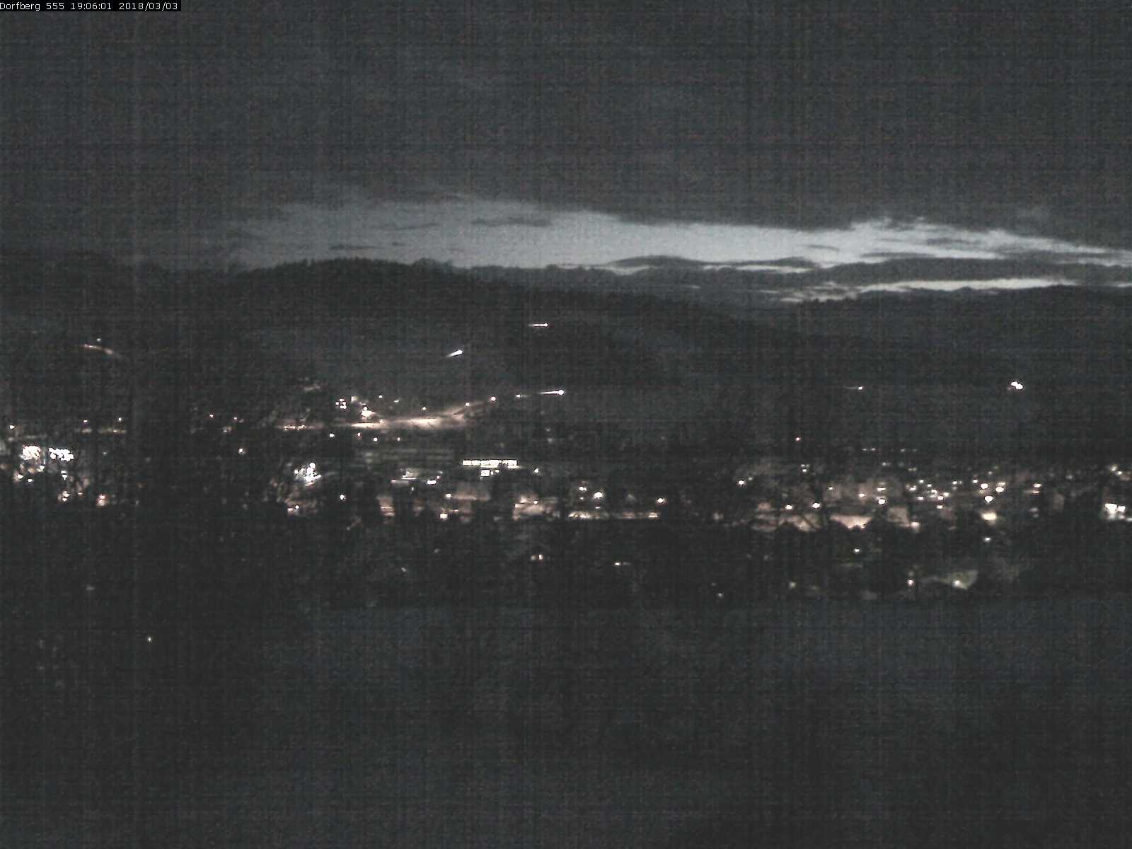 Webcam-Bild: Aussicht vom Dorfberg in Langnau 20180303-190601