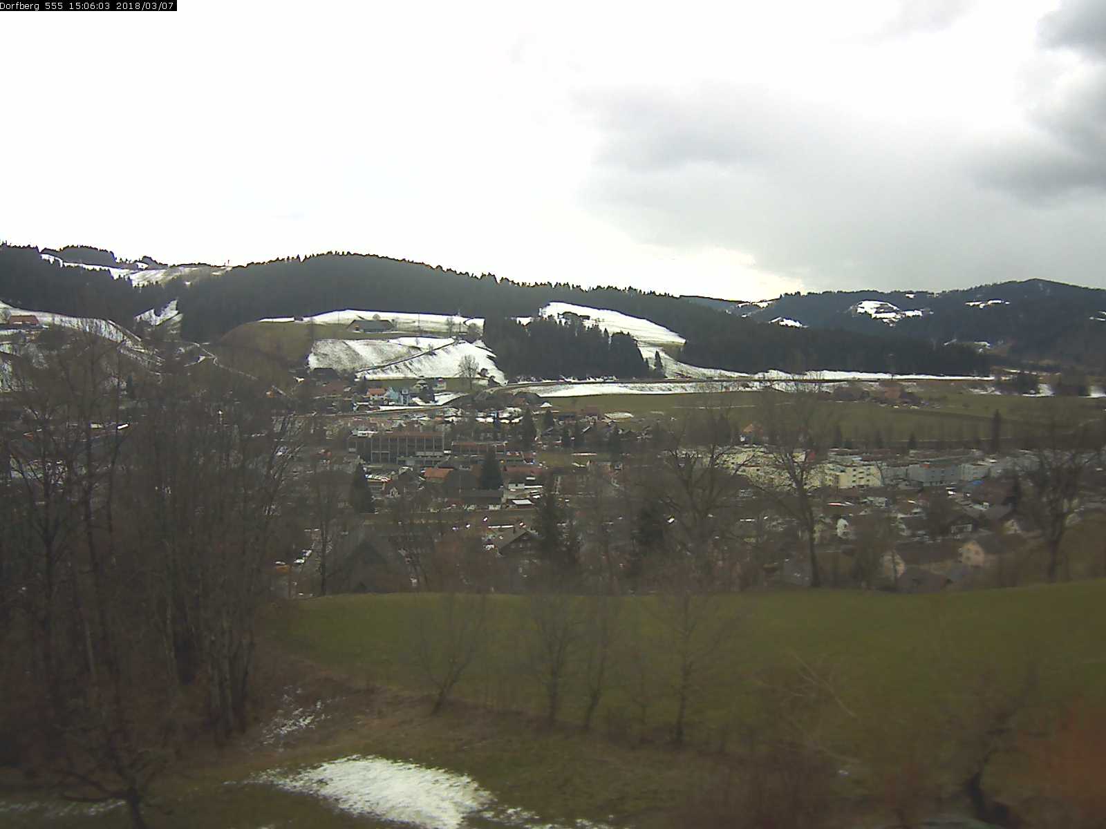 Webcam-Bild: Aussicht vom Dorfberg in Langnau 20180307-150601