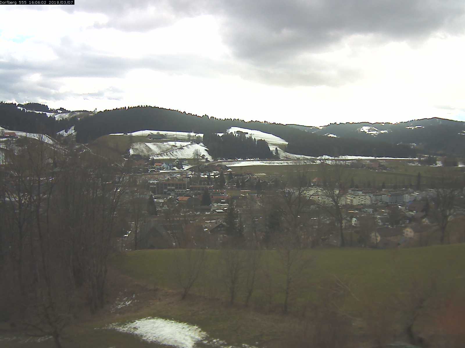 Webcam-Bild: Aussicht vom Dorfberg in Langnau 20180307-160601