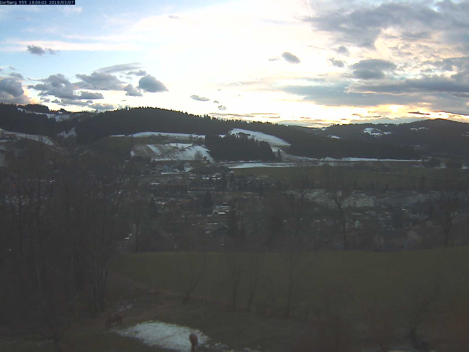 Webcam-Bild: Aussicht vom Dorfberg in Langnau 20180307-180601