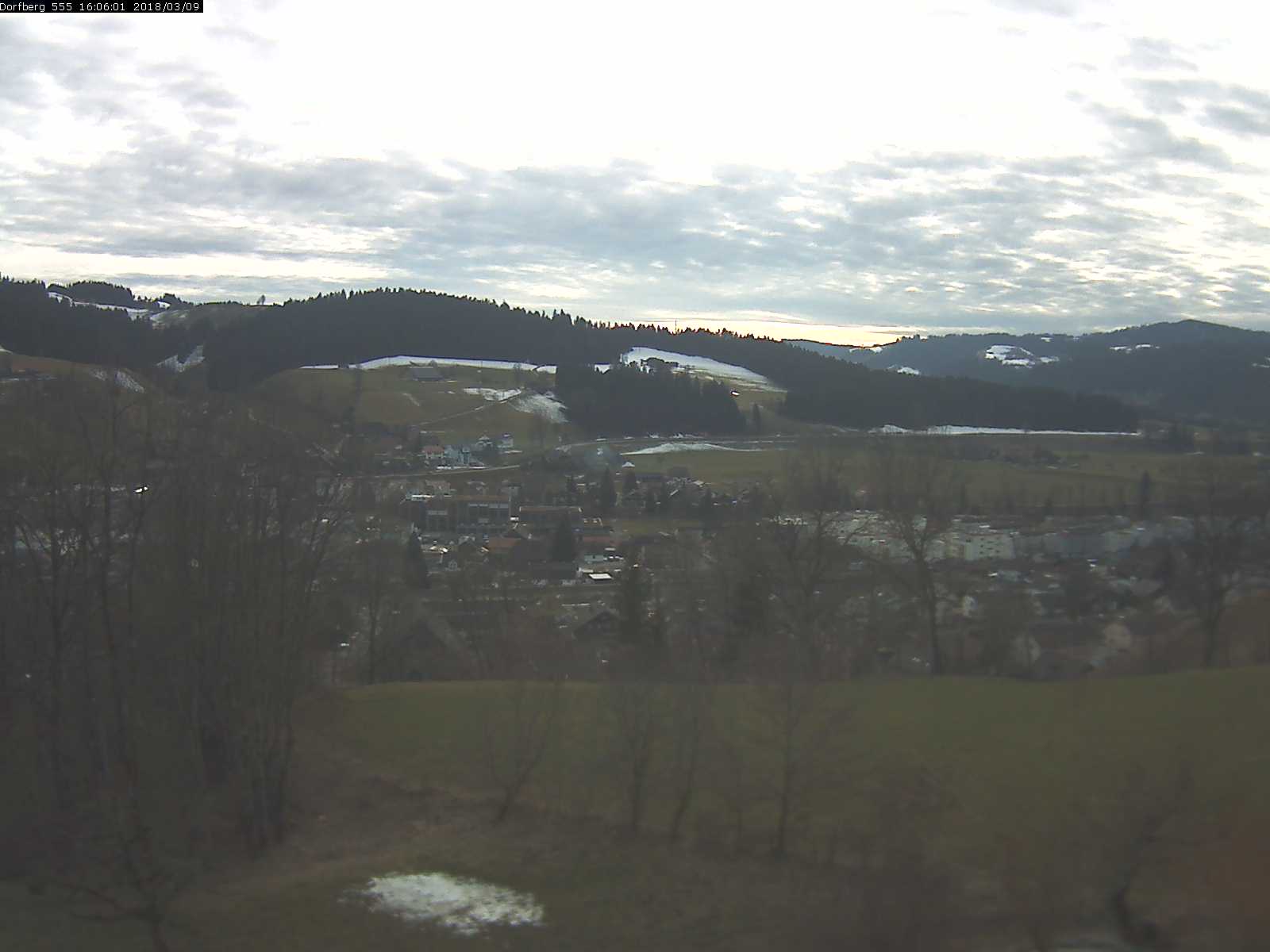 Webcam-Bild: Aussicht vom Dorfberg in Langnau 20180309-160601