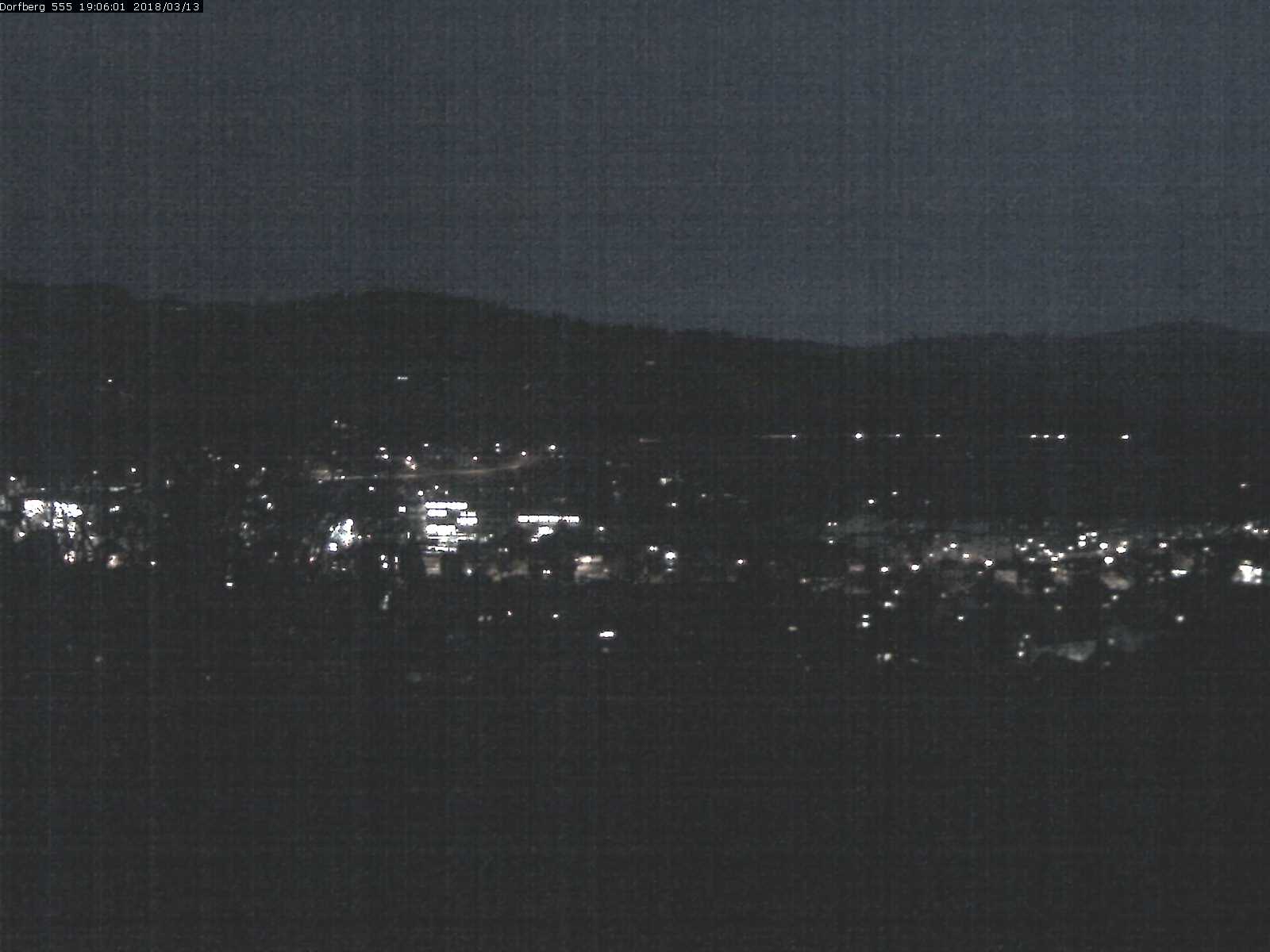 Webcam-Bild: Aussicht vom Dorfberg in Langnau 20180313-190601
