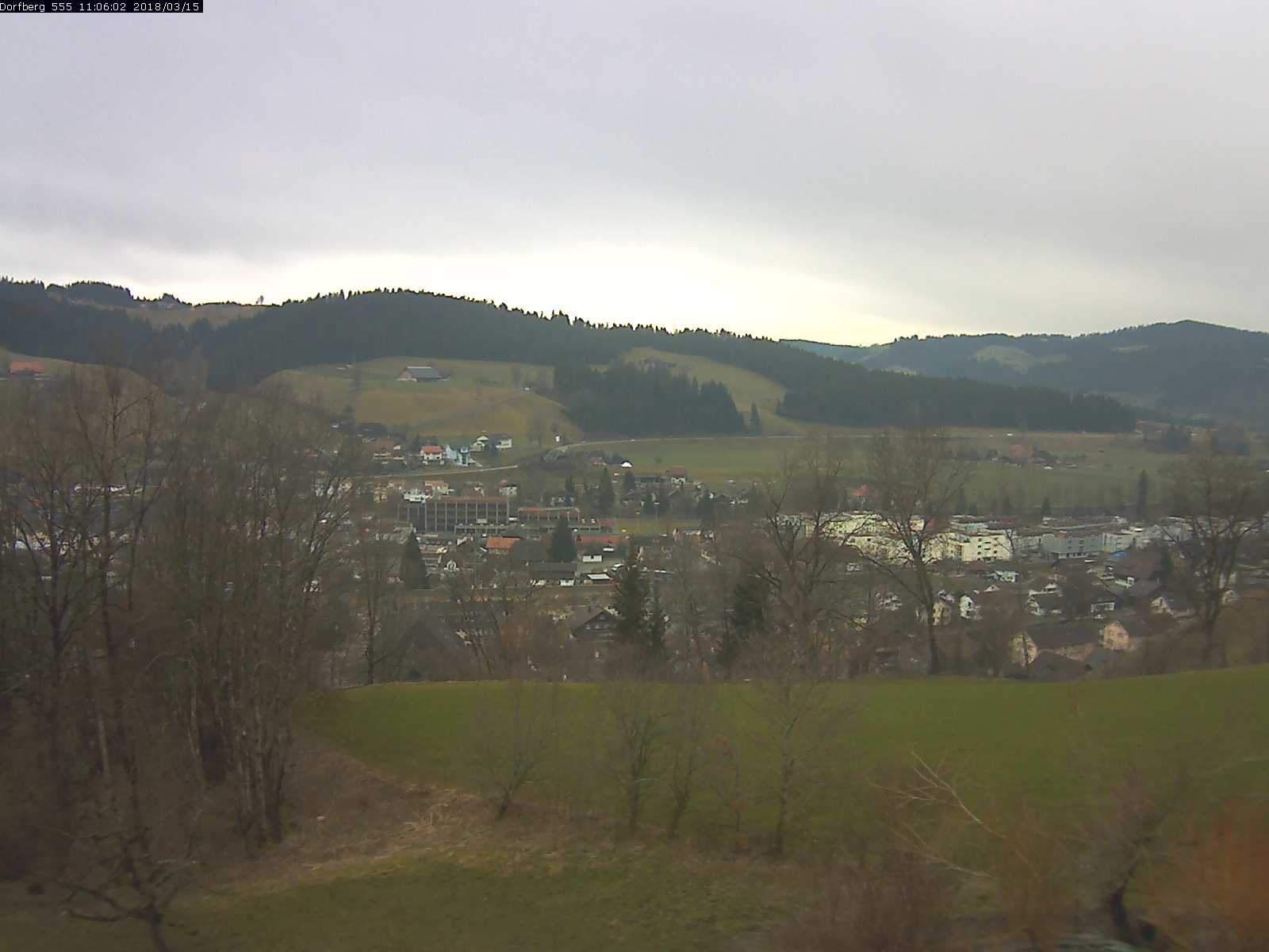 Webcam-Bild: Aussicht vom Dorfberg in Langnau 20180315-110601
