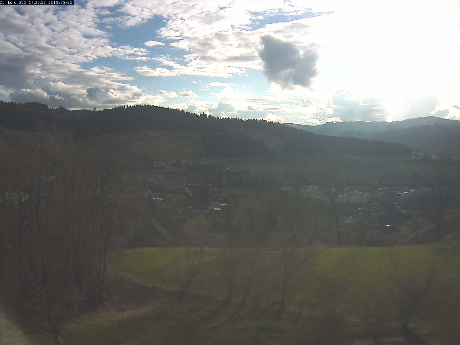 Webcam-Bild: Aussicht vom Dorfberg in Langnau 20180316-170601