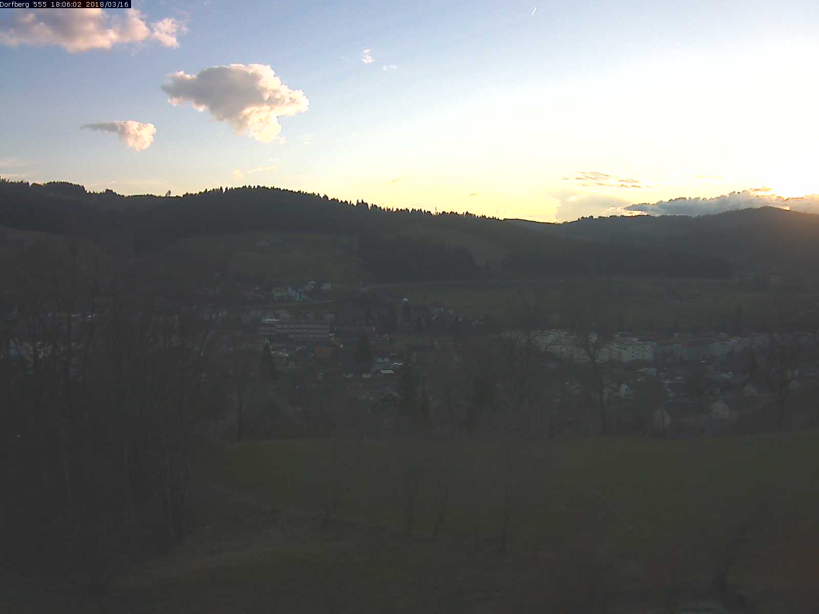 Webcam-Bild: Aussicht vom Dorfberg in Langnau 20180316-180601