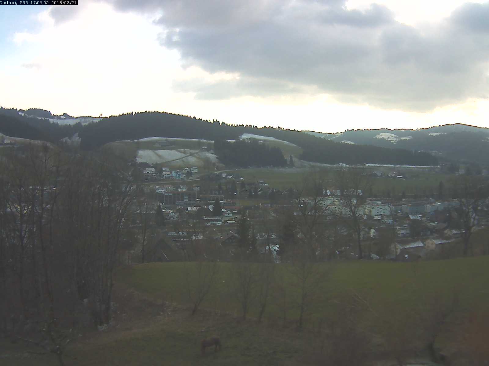 Webcam-Bild: Aussicht vom Dorfberg in Langnau 20180321-170601