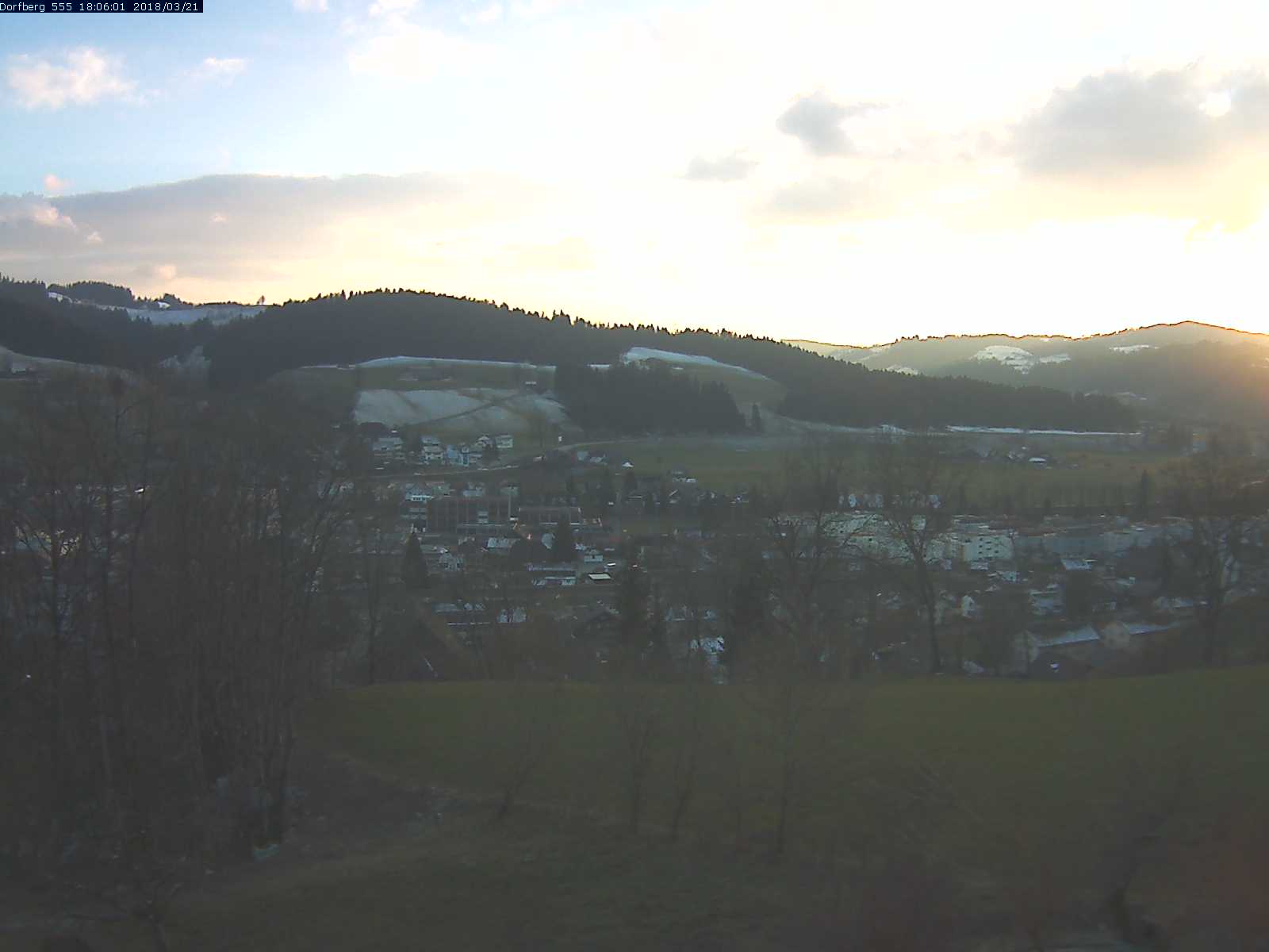 Webcam-Bild: Aussicht vom Dorfberg in Langnau 20180321-180601