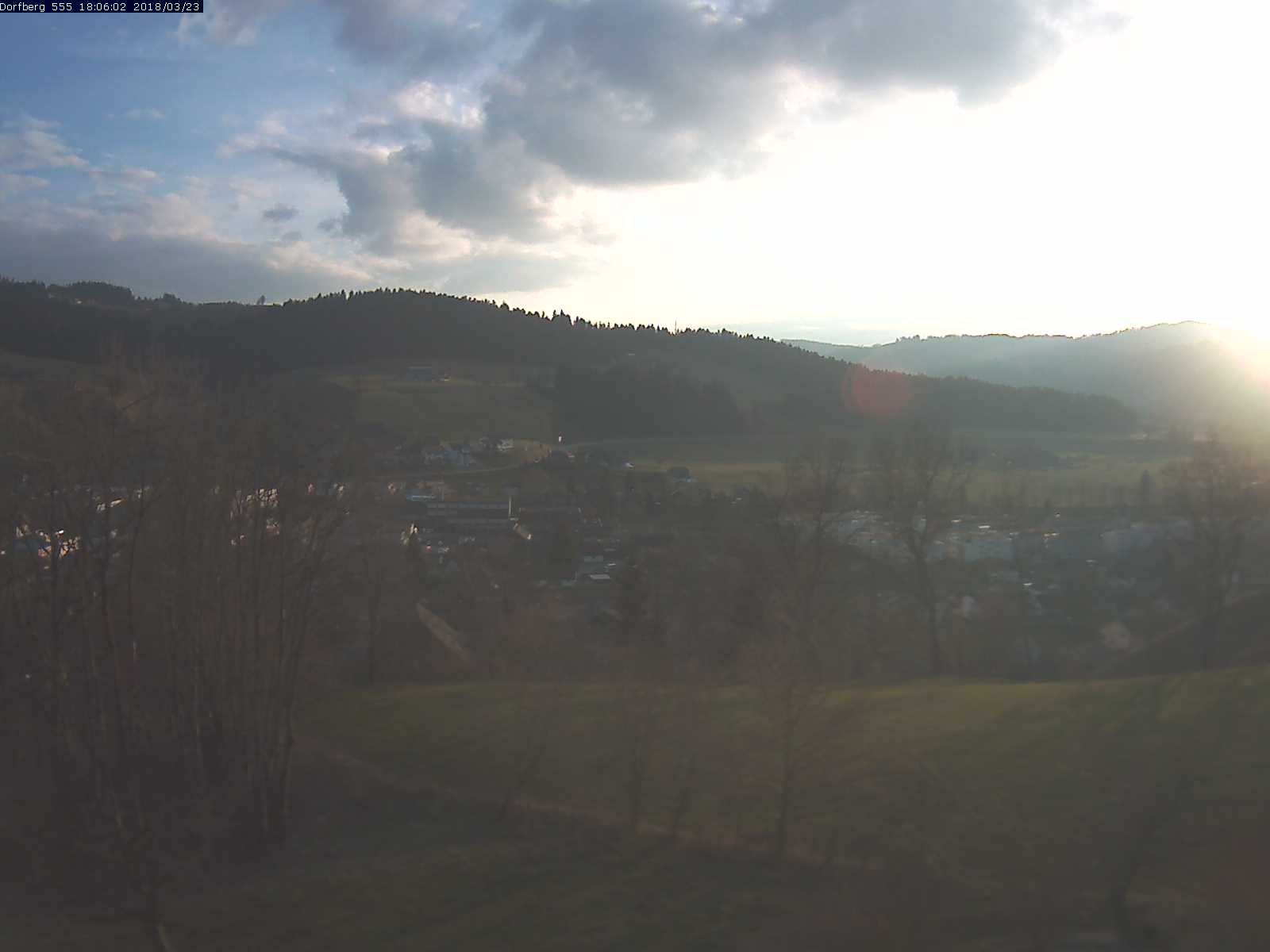 Webcam-Bild: Aussicht vom Dorfberg in Langnau 20180323-180601