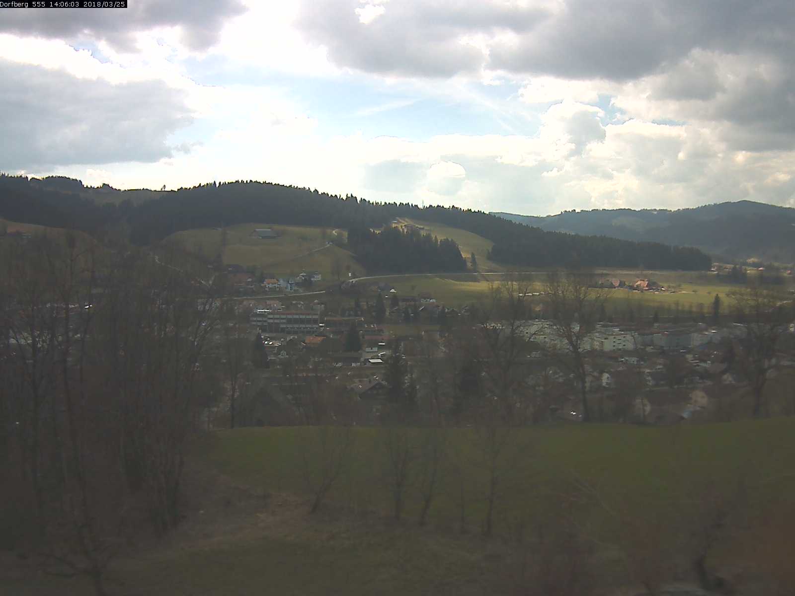 Webcam-Bild: Aussicht vom Dorfberg in Langnau 20180325-140601