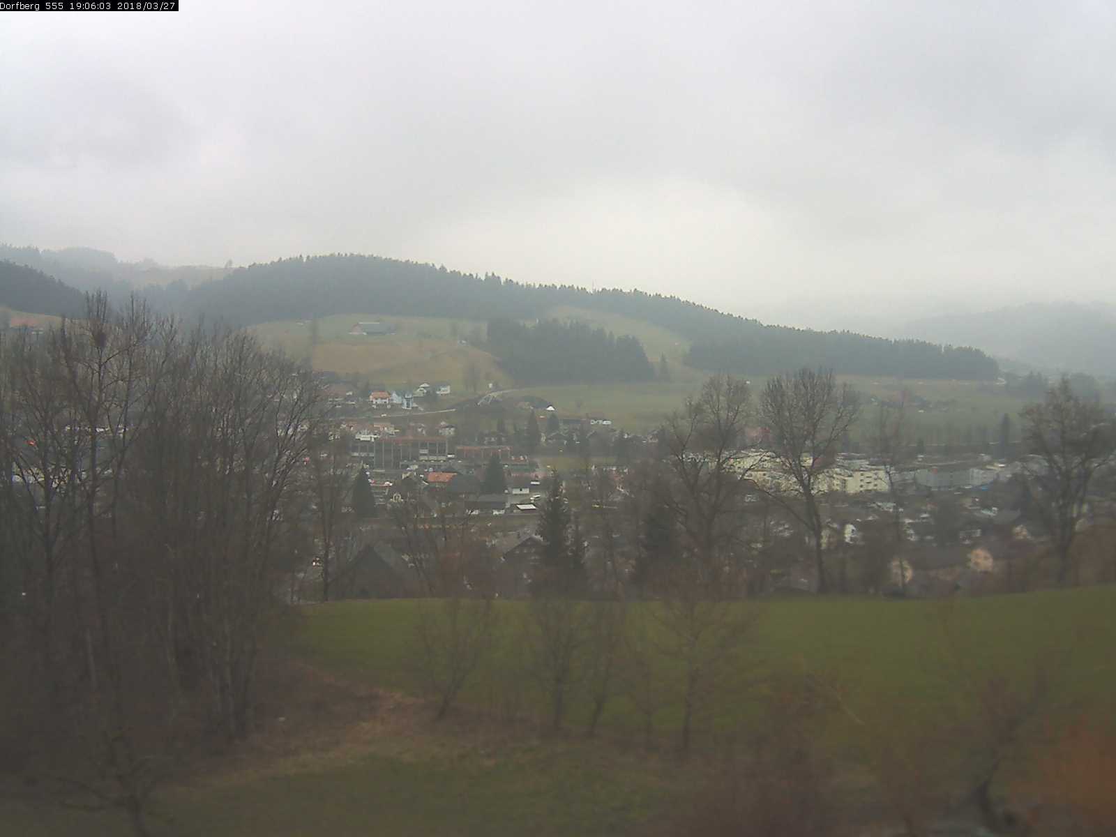 Webcam-Bild: Aussicht vom Dorfberg in Langnau 20180327-190601