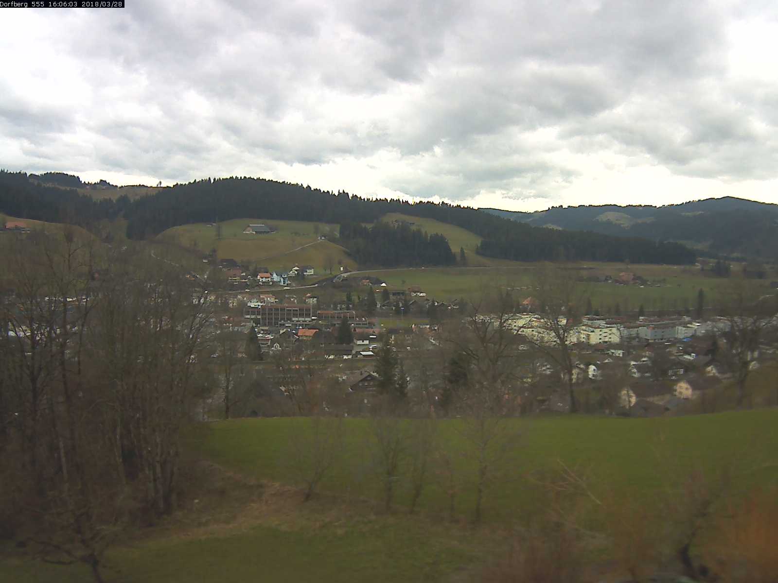 Webcam-Bild: Aussicht vom Dorfberg in Langnau 20180328-160601