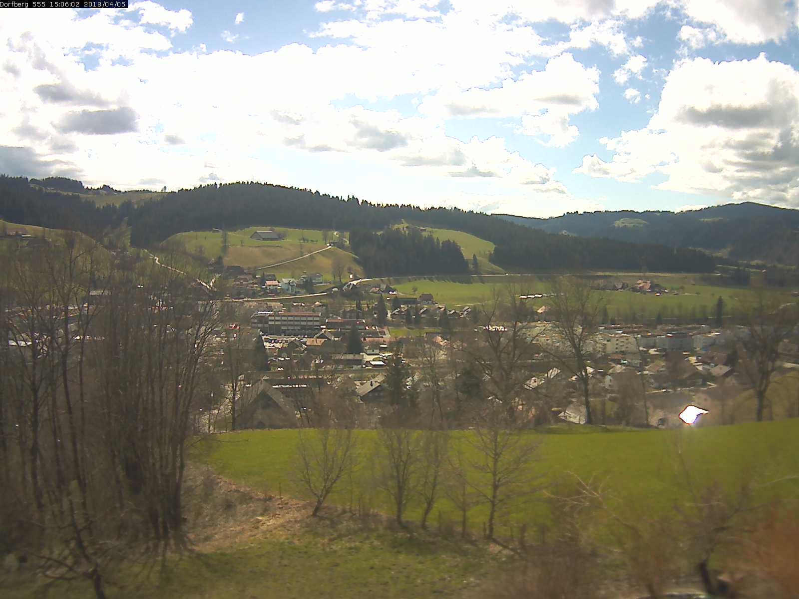 Webcam-Bild: Aussicht vom Dorfberg in Langnau 20180405-150601