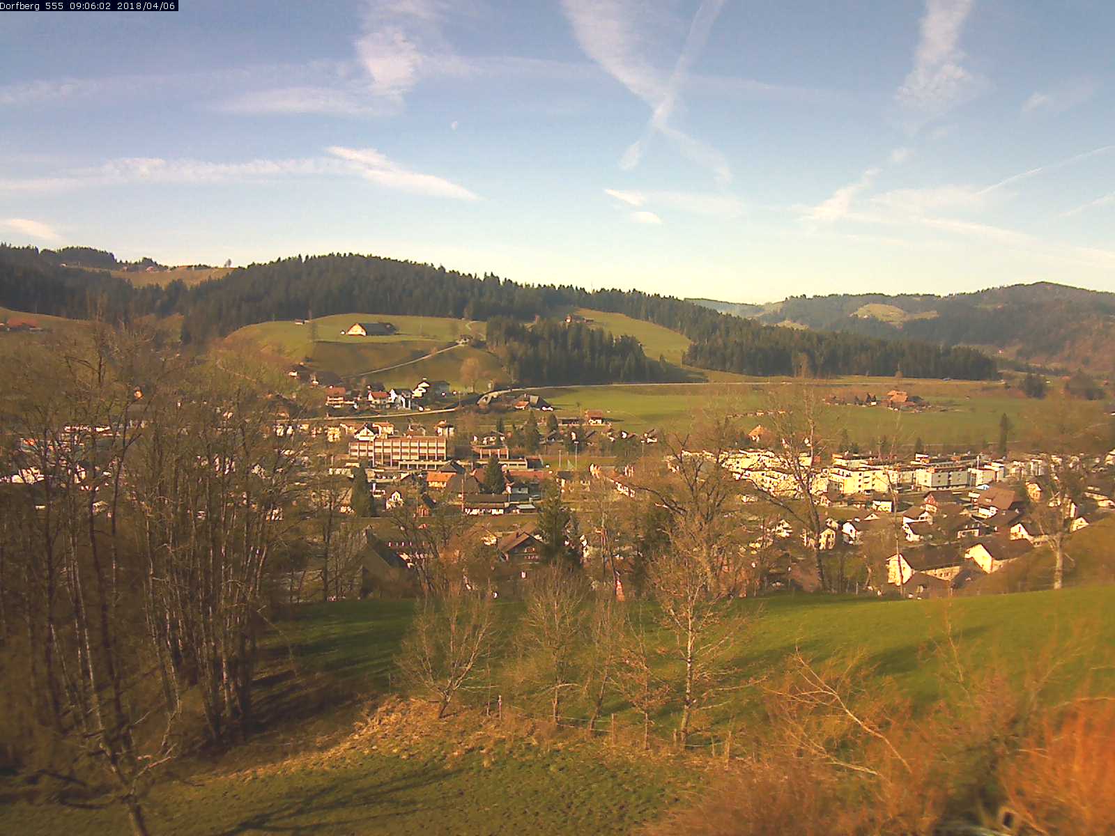 Webcam-Bild: Aussicht vom Dorfberg in Langnau 20180406-090601