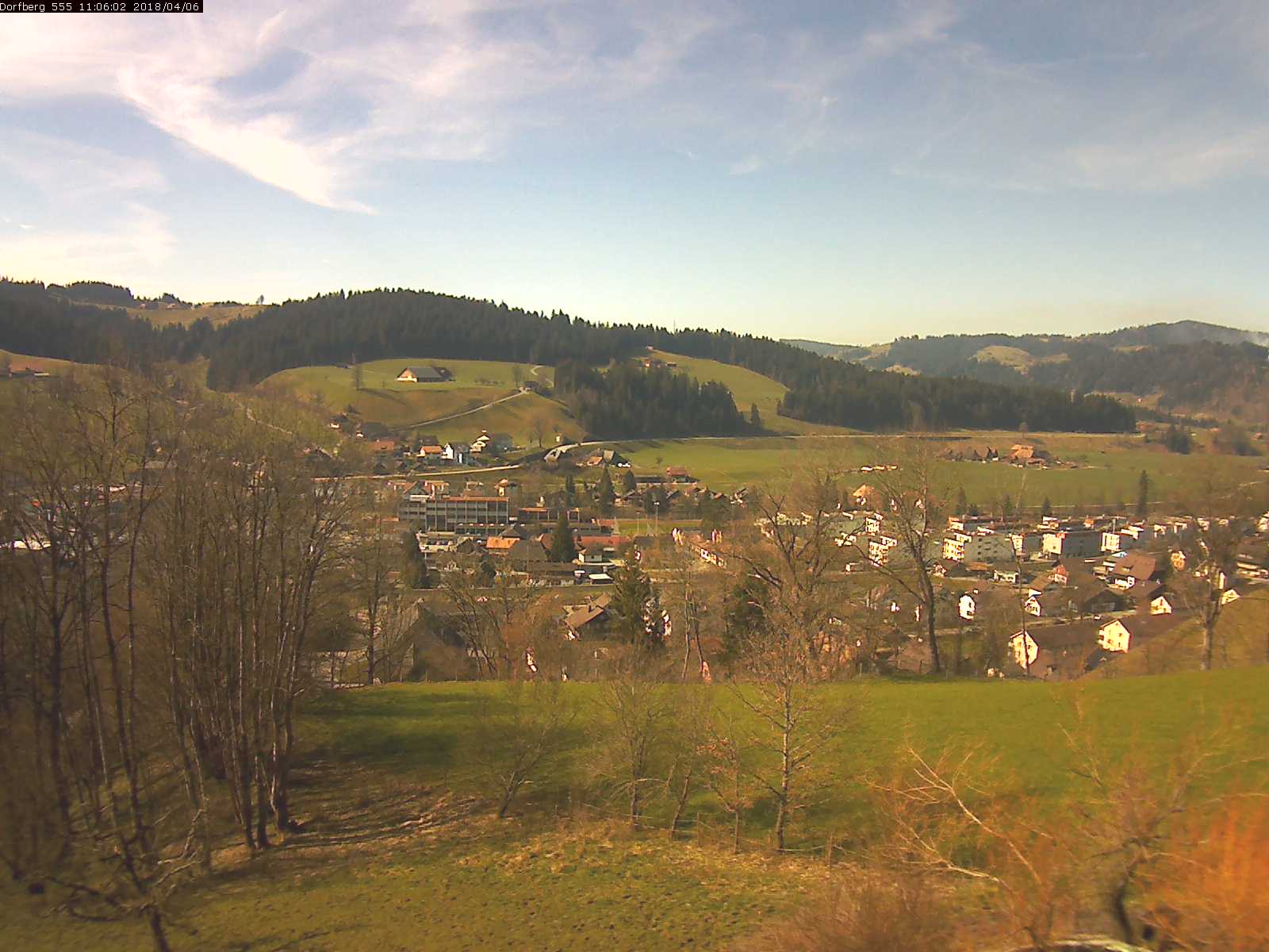 Webcam-Bild: Aussicht vom Dorfberg in Langnau 20180406-110601