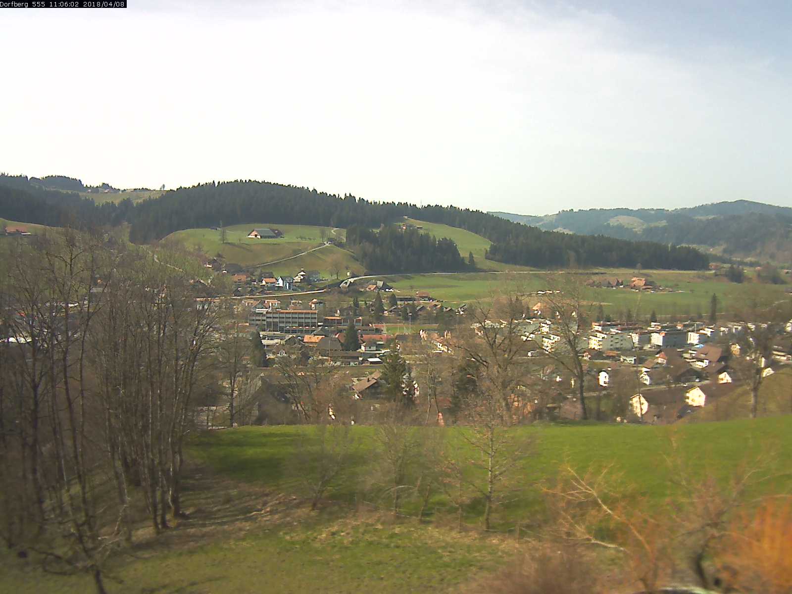 Webcam-Bild: Aussicht vom Dorfberg in Langnau 20180408-110601