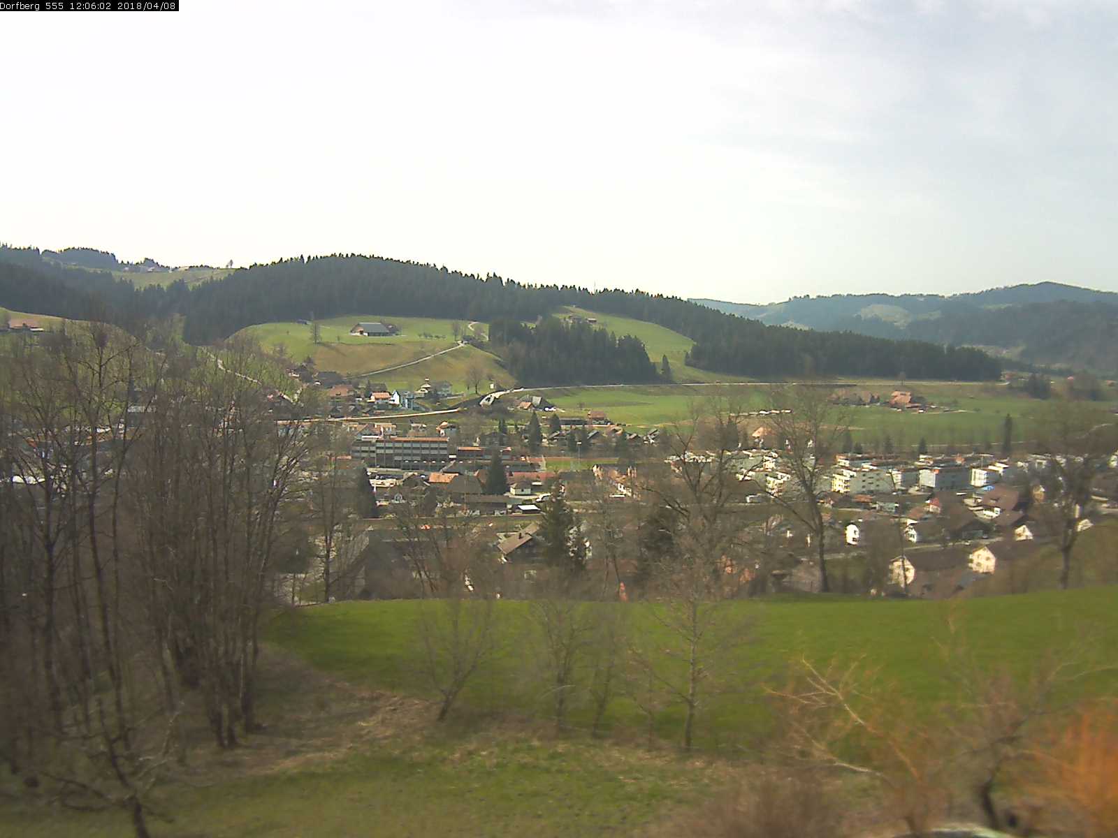 Webcam-Bild: Aussicht vom Dorfberg in Langnau 20180408-120601