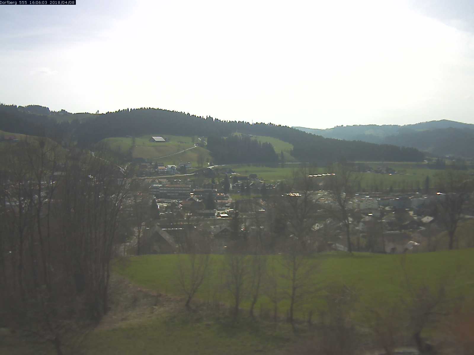 Webcam-Bild: Aussicht vom Dorfberg in Langnau 20180408-160601