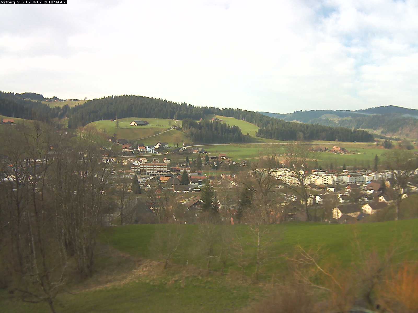 Webcam-Bild: Aussicht vom Dorfberg in Langnau 20180409-090601