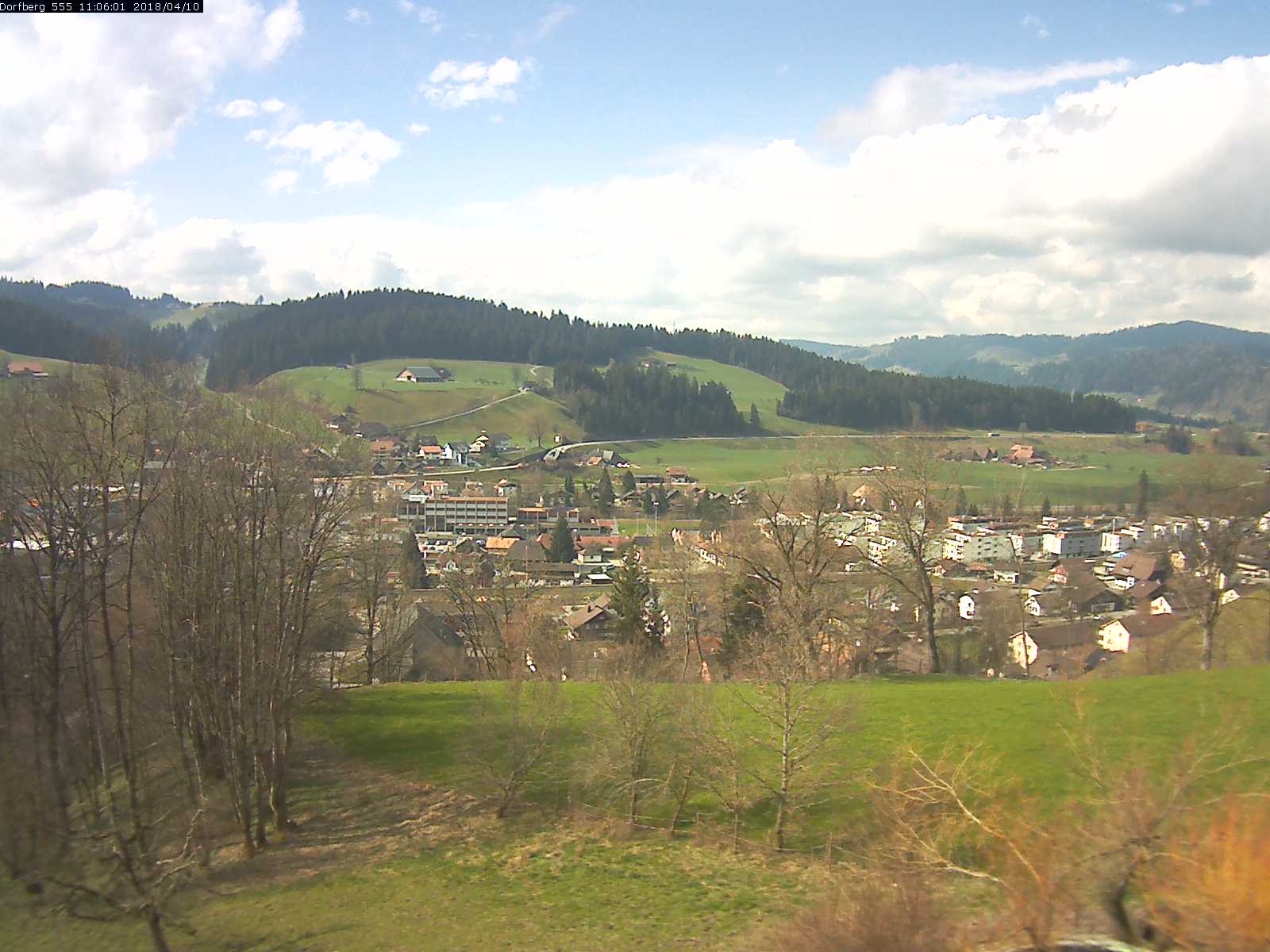 Webcam-Bild: Aussicht vom Dorfberg in Langnau 20180410-110601