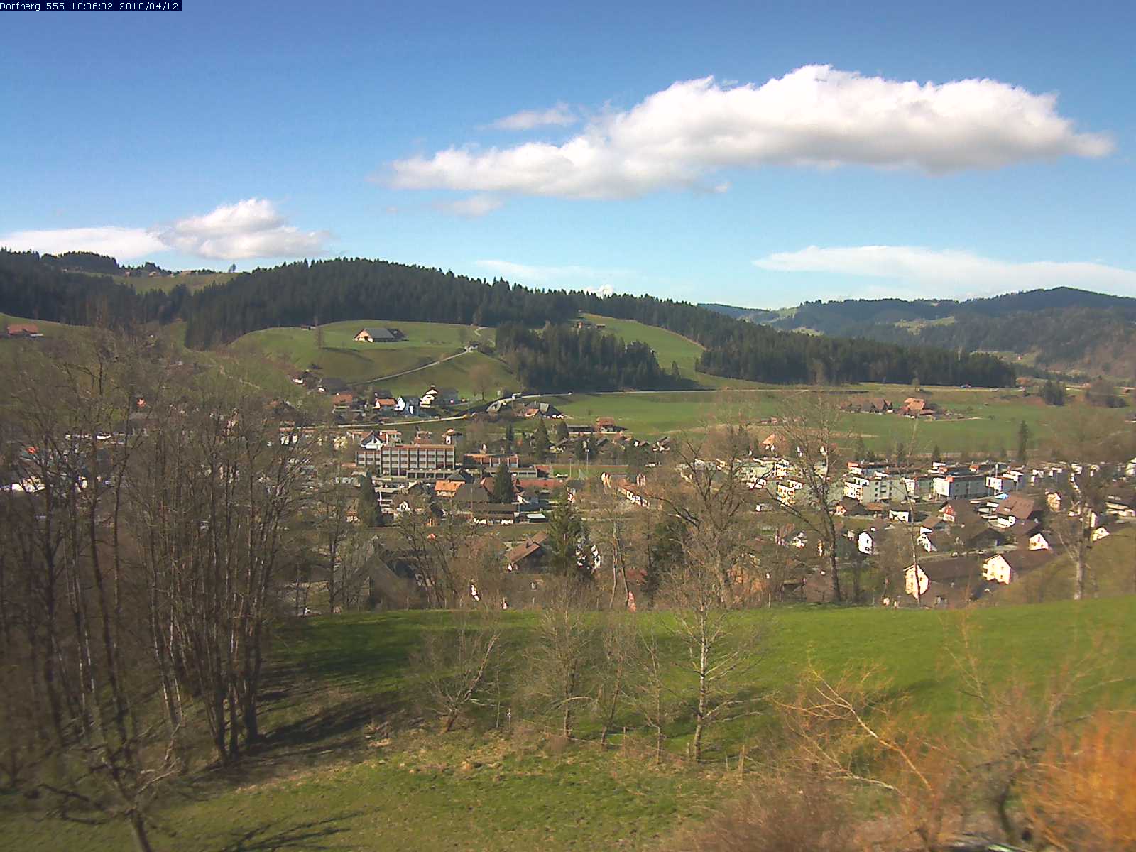 Webcam-Bild: Aussicht vom Dorfberg in Langnau 20180412-100601