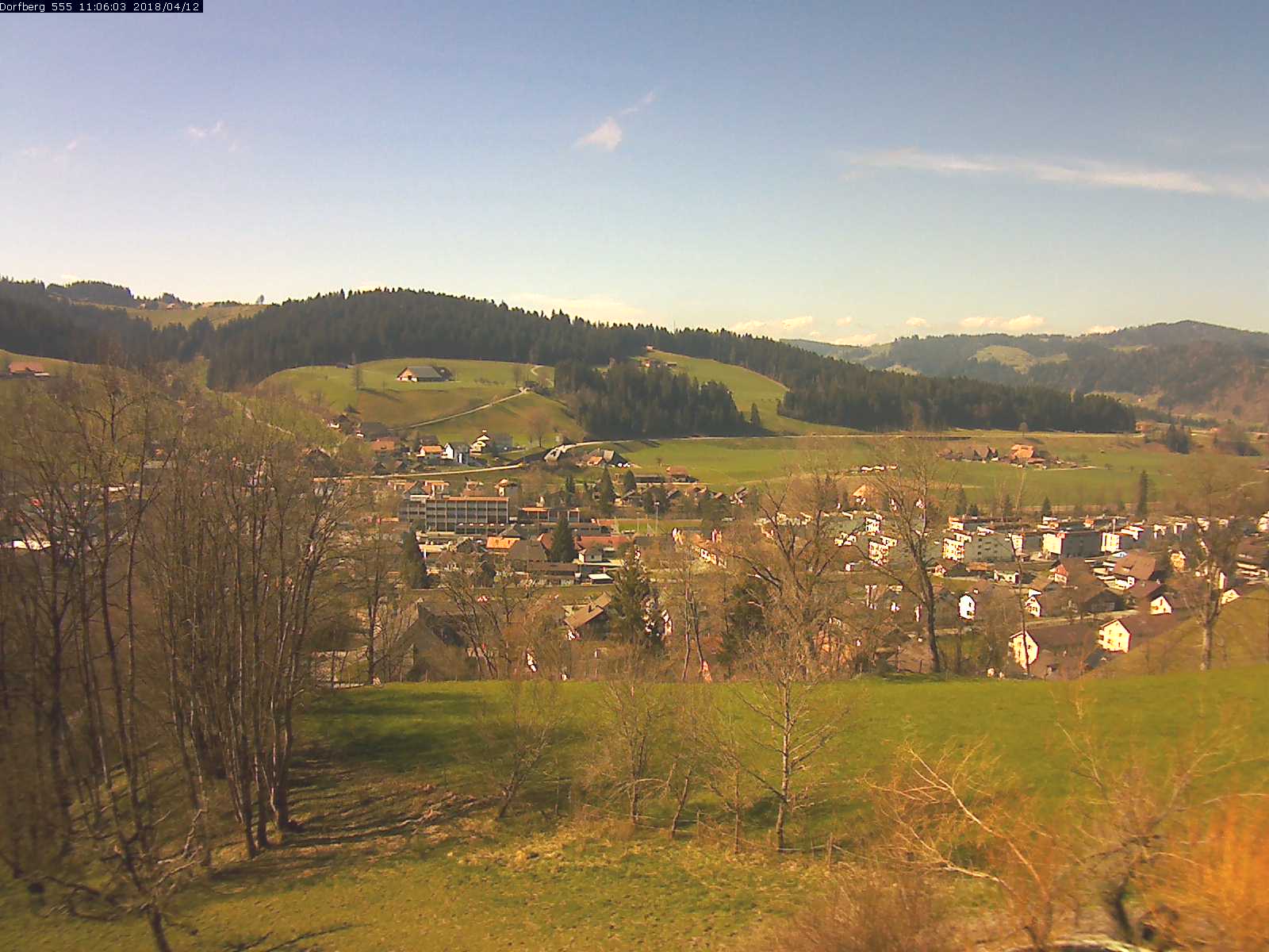 Webcam-Bild: Aussicht vom Dorfberg in Langnau 20180412-110601