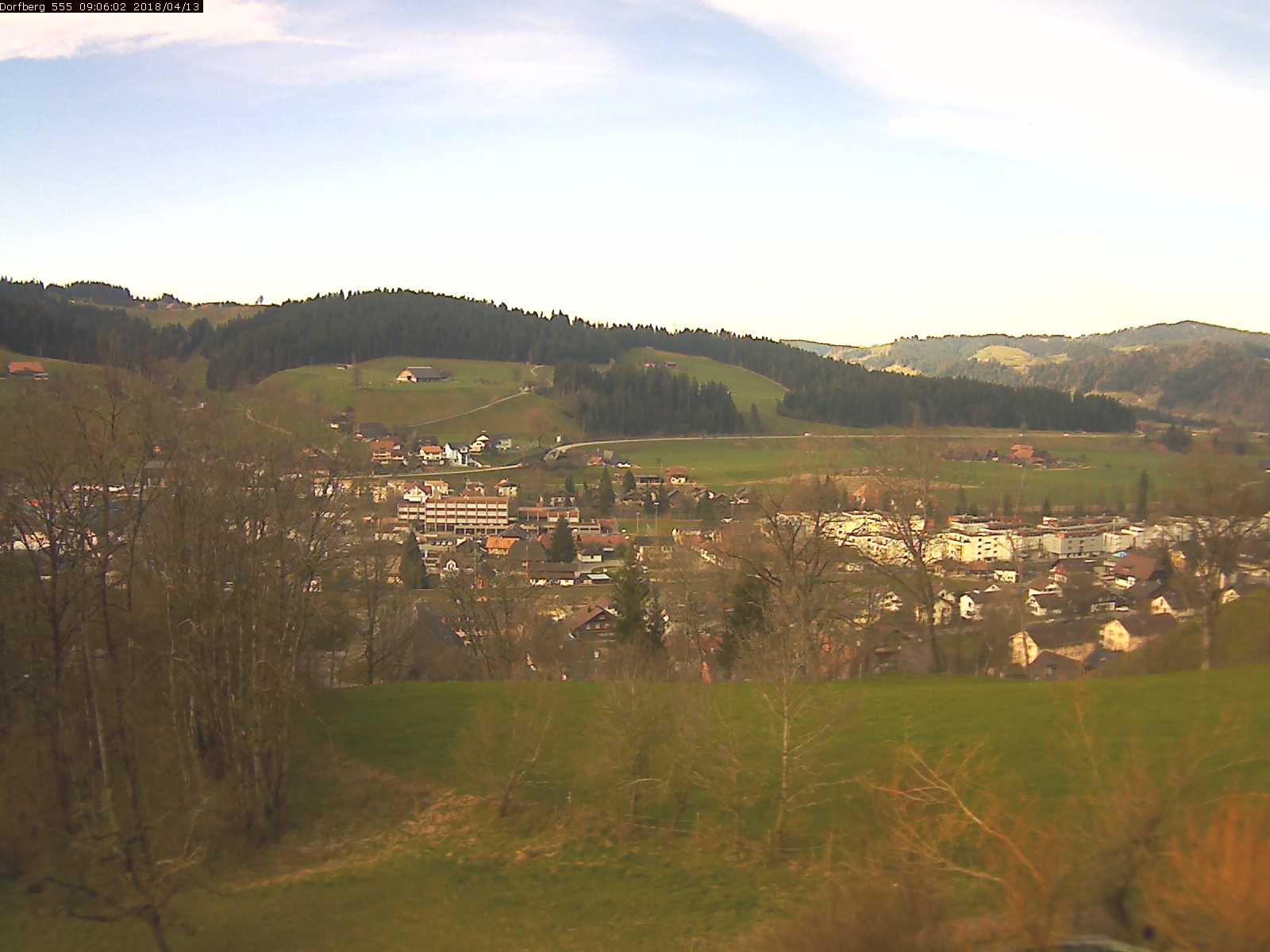 Webcam-Bild: Aussicht vom Dorfberg in Langnau 20180413-090601