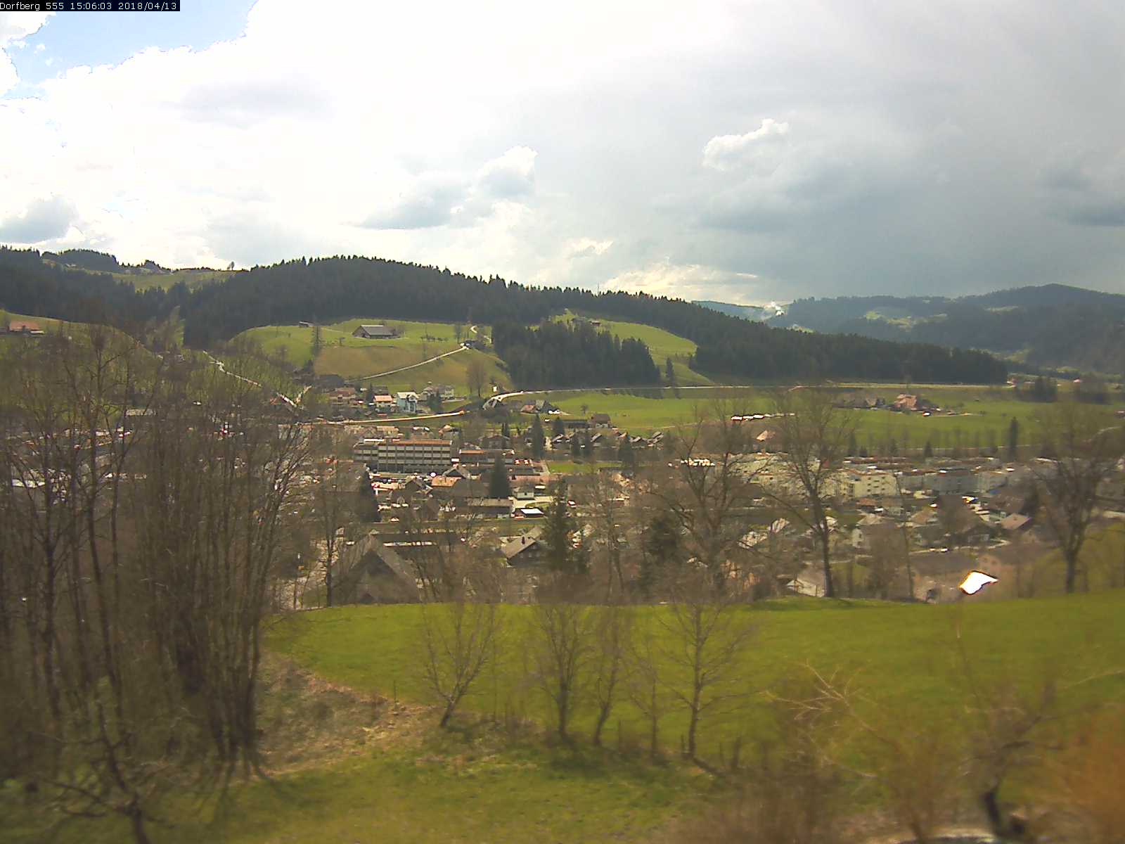 Webcam-Bild: Aussicht vom Dorfberg in Langnau 20180413-150601