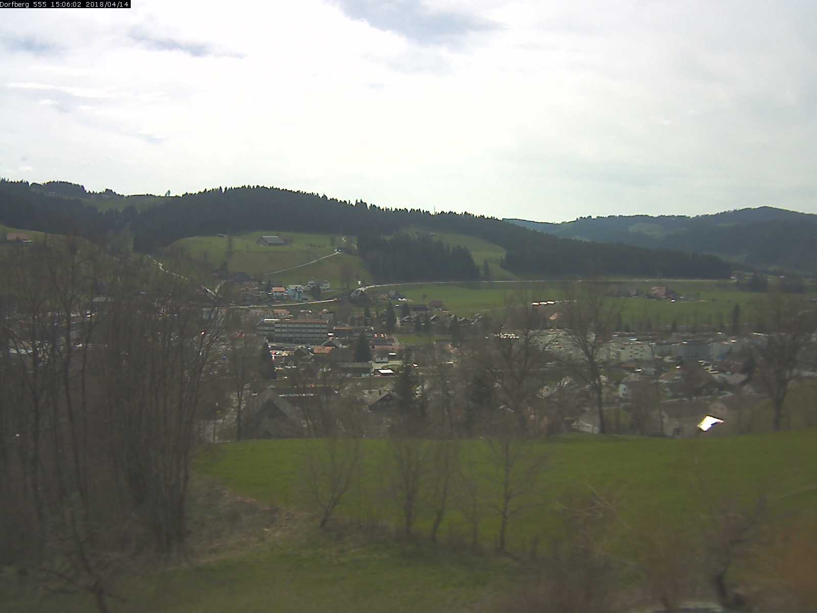 Webcam-Bild: Aussicht vom Dorfberg in Langnau 20180414-150601
