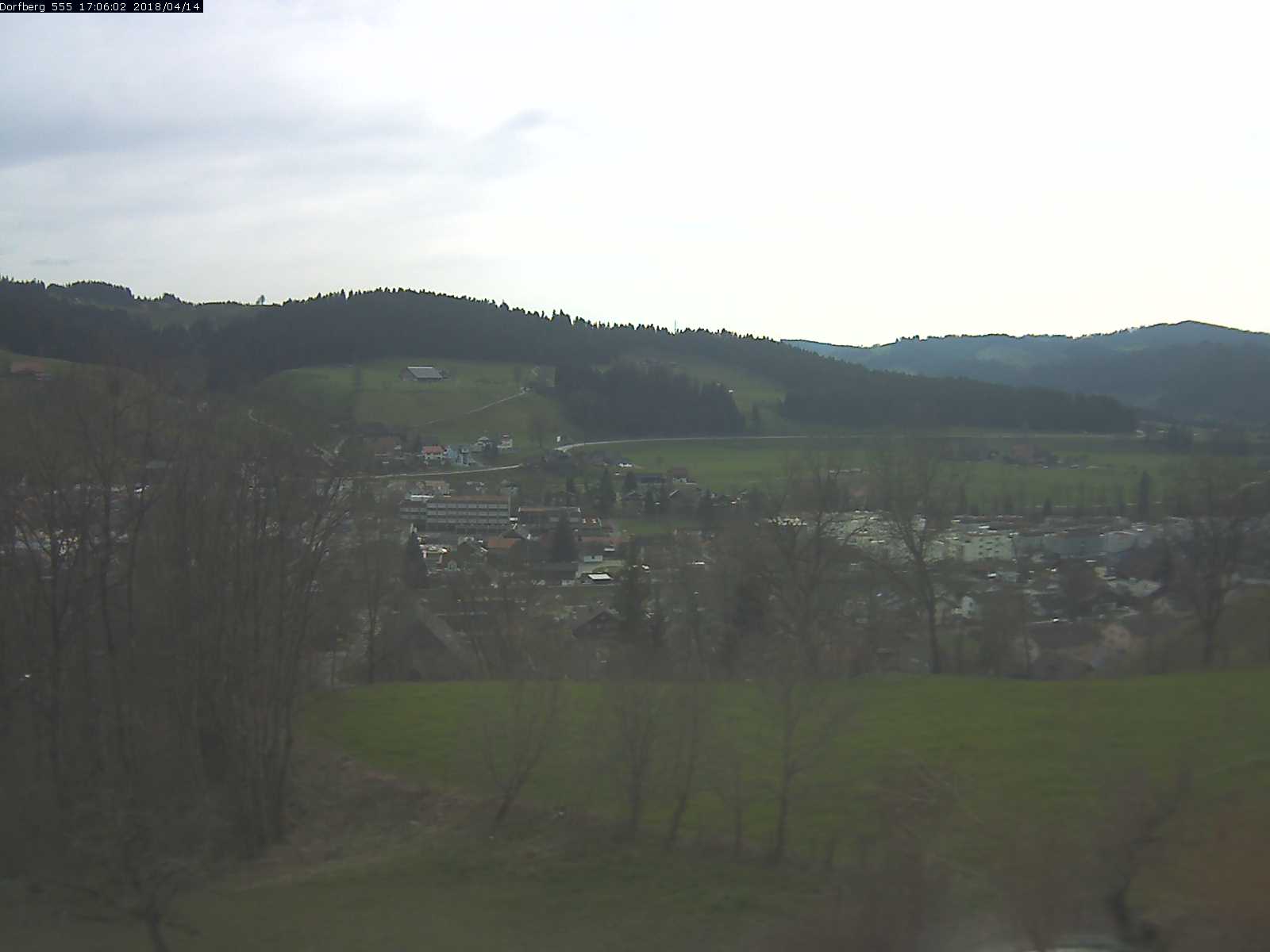 Webcam-Bild: Aussicht vom Dorfberg in Langnau 20180414-170601