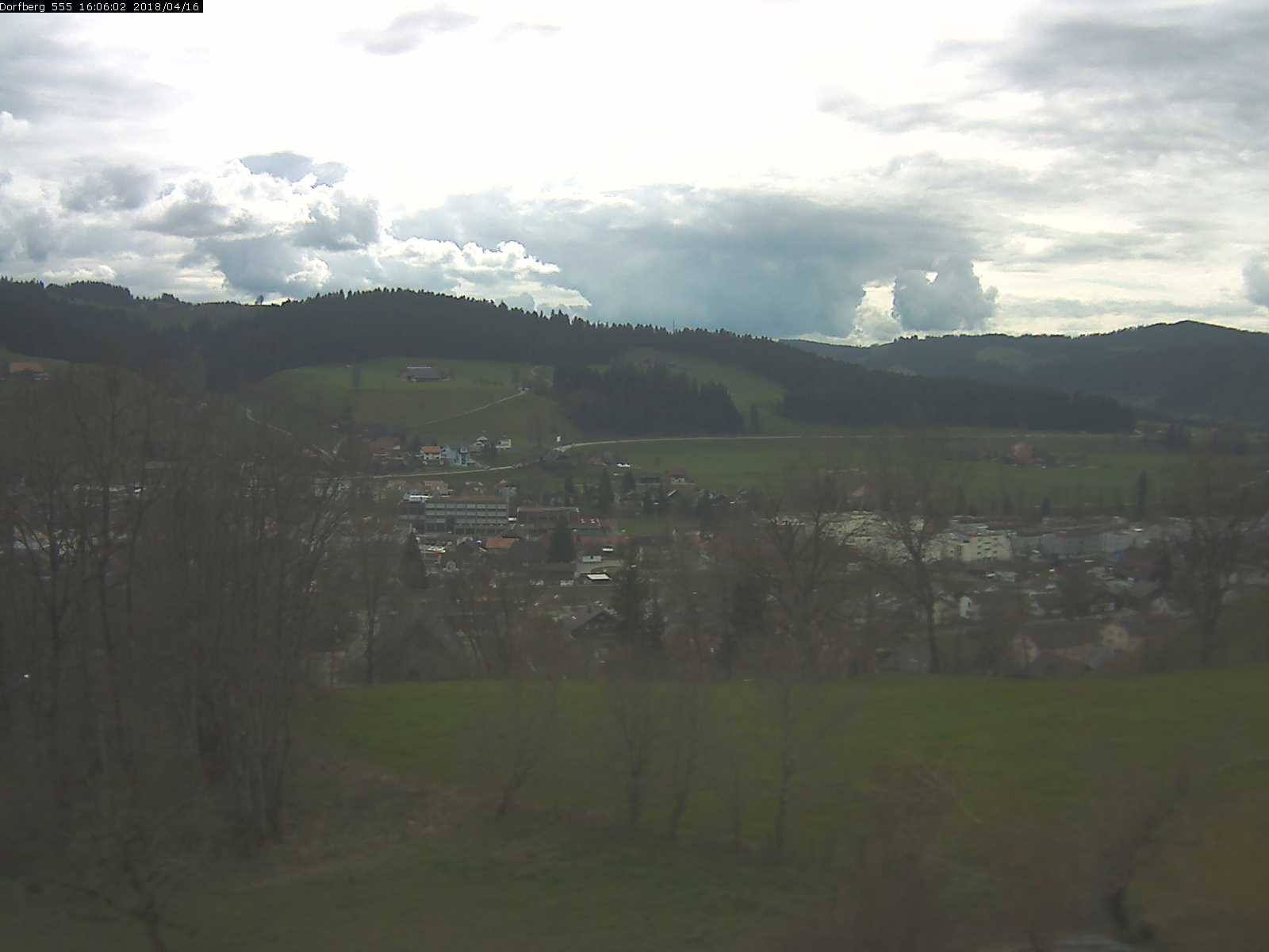 Webcam-Bild: Aussicht vom Dorfberg in Langnau 20180416-160602