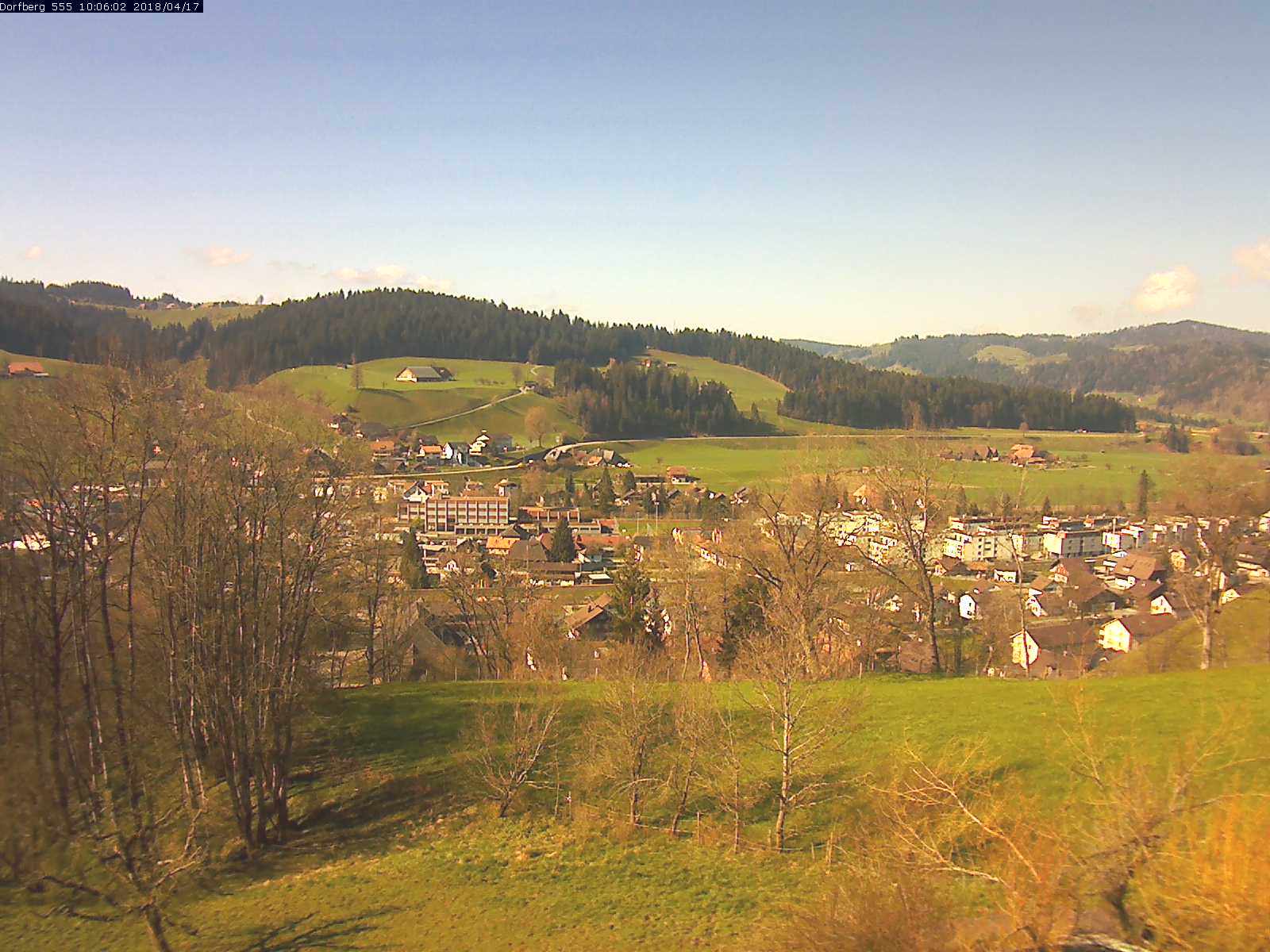 Webcam-Bild: Aussicht vom Dorfberg in Langnau 20180417-100601