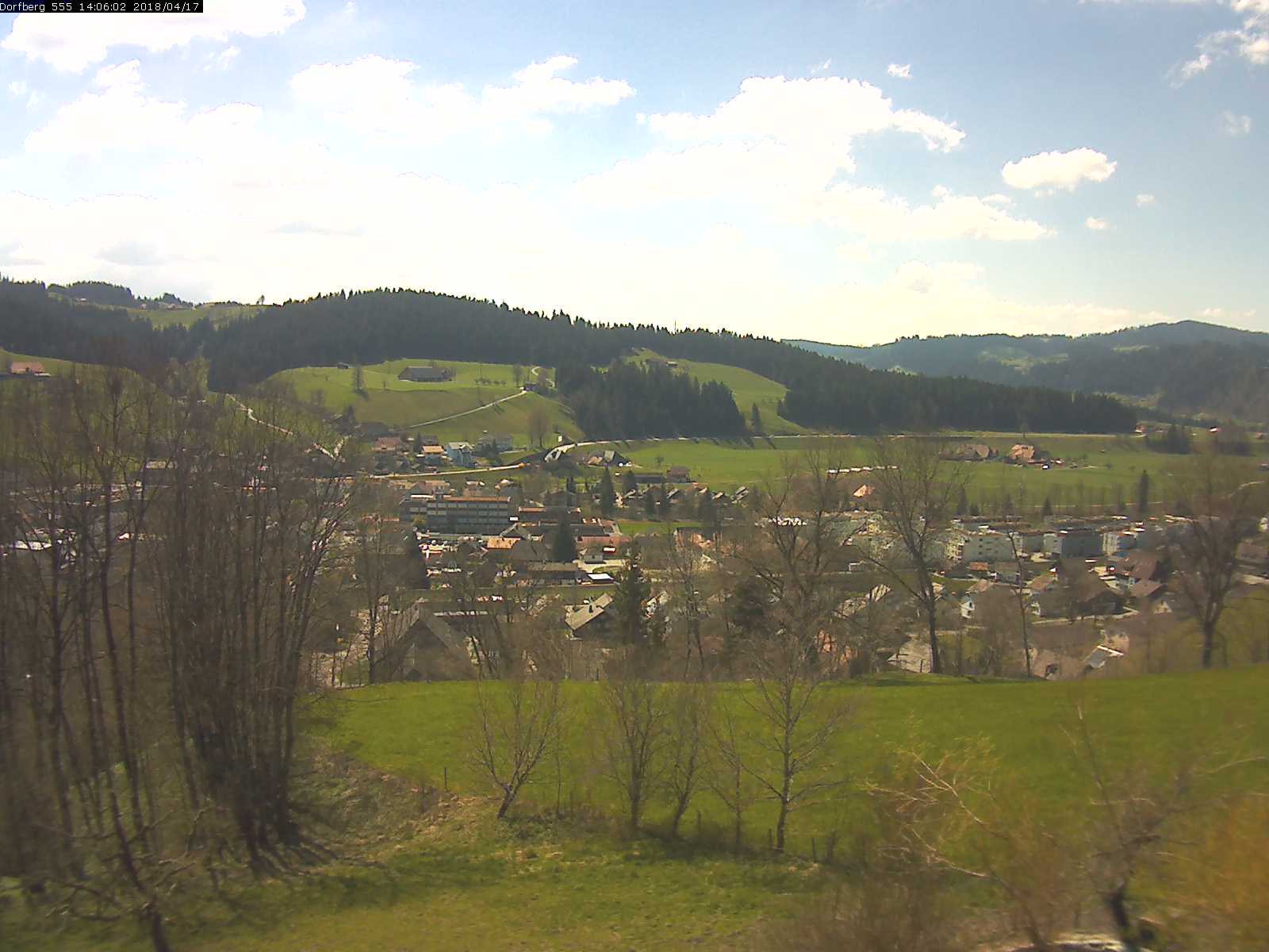Webcam-Bild: Aussicht vom Dorfberg in Langnau 20180417-140601