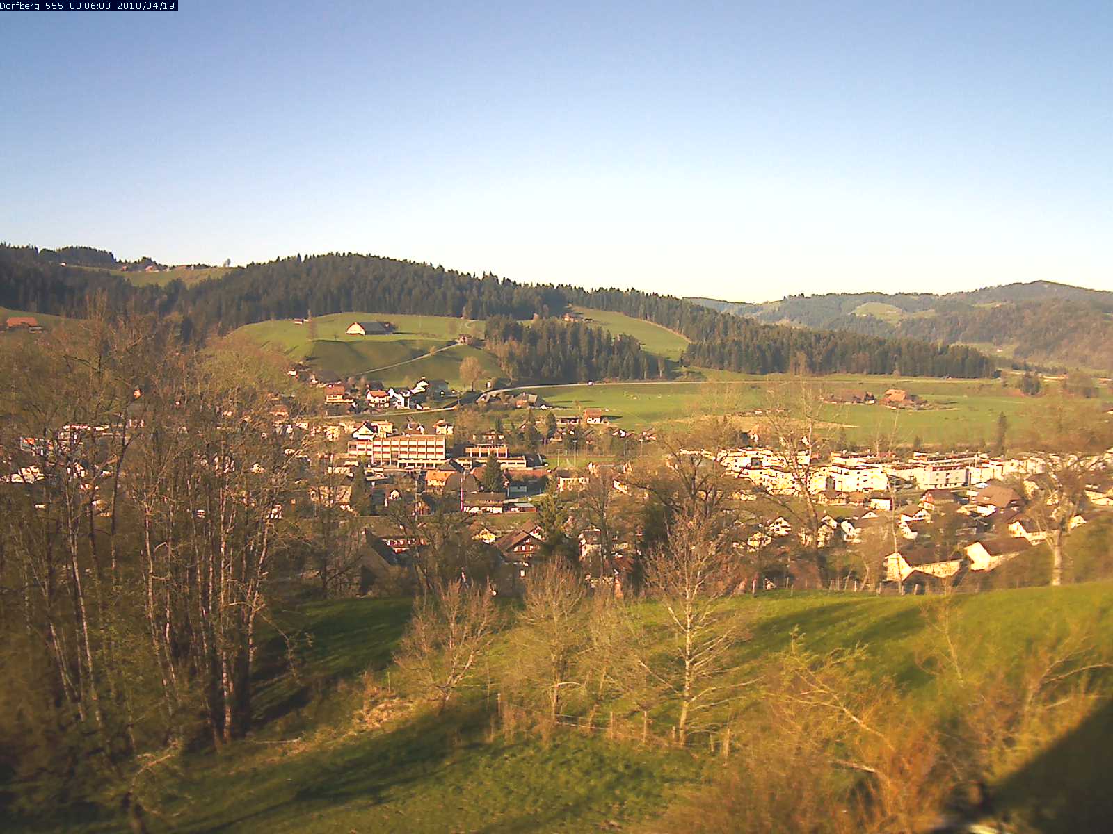 Webcam-Bild: Aussicht vom Dorfberg in Langnau 20180419-080601