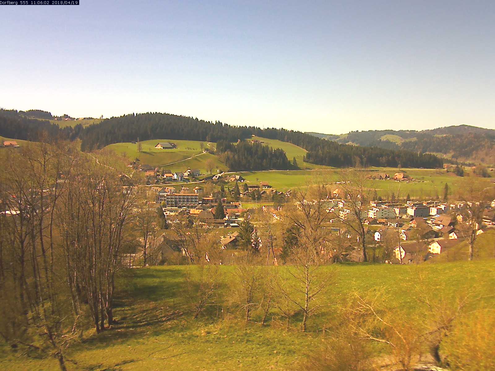 Webcam-Bild: Aussicht vom Dorfberg in Langnau 20180419-110601