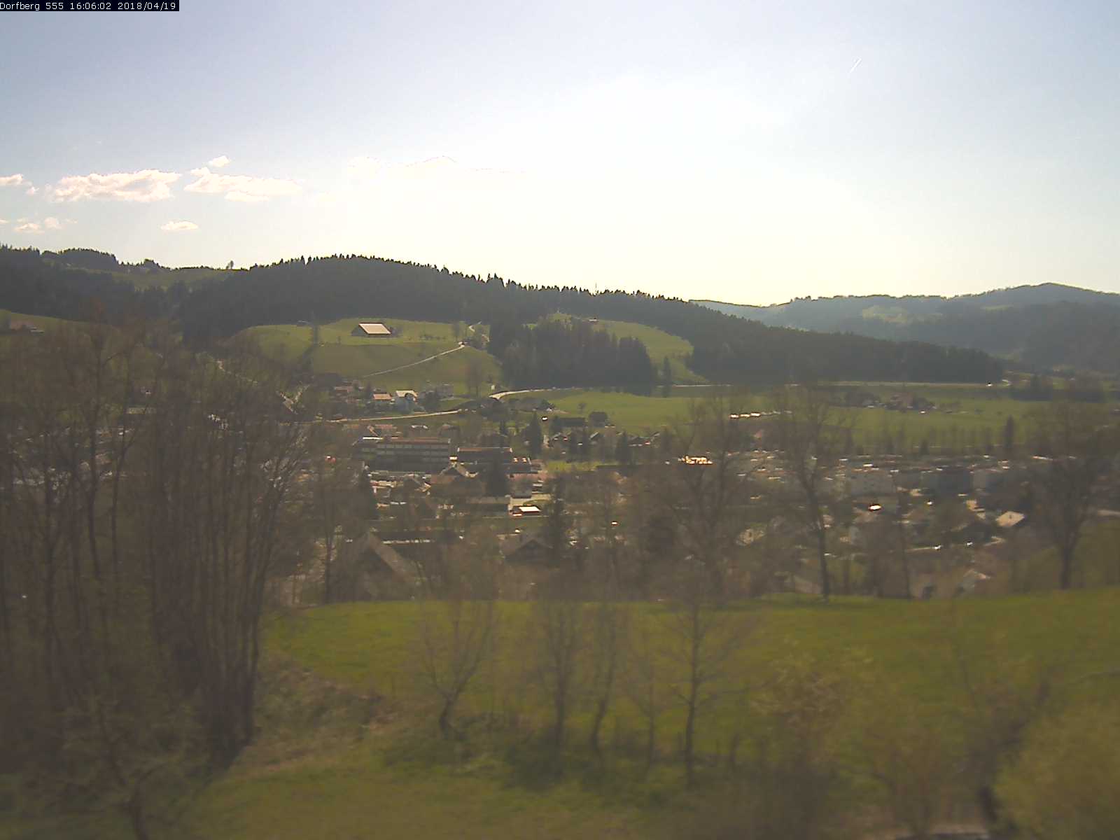 Webcam-Bild: Aussicht vom Dorfberg in Langnau 20180419-160601