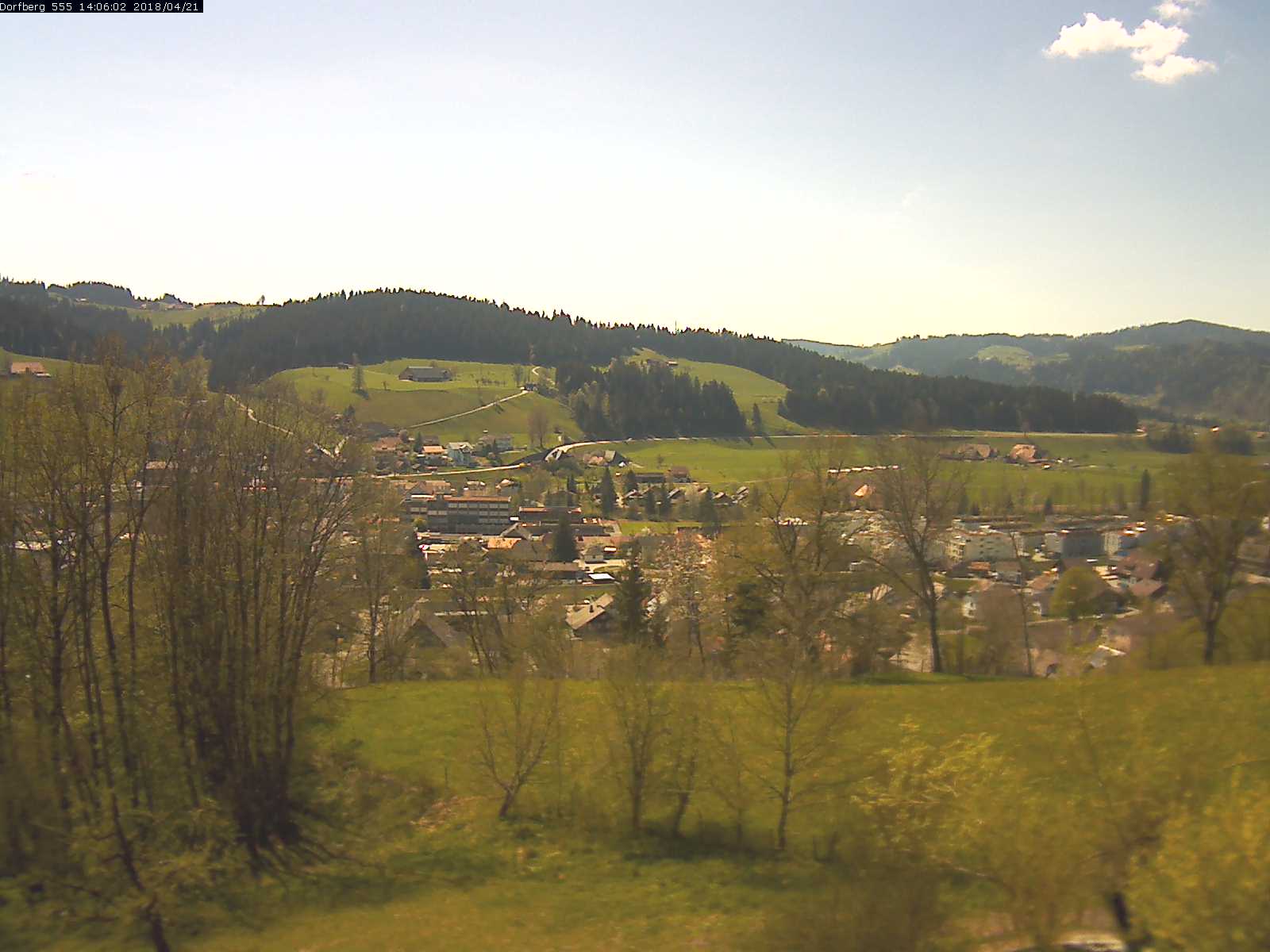 Webcam-Bild: Aussicht vom Dorfberg in Langnau 20180421-140601