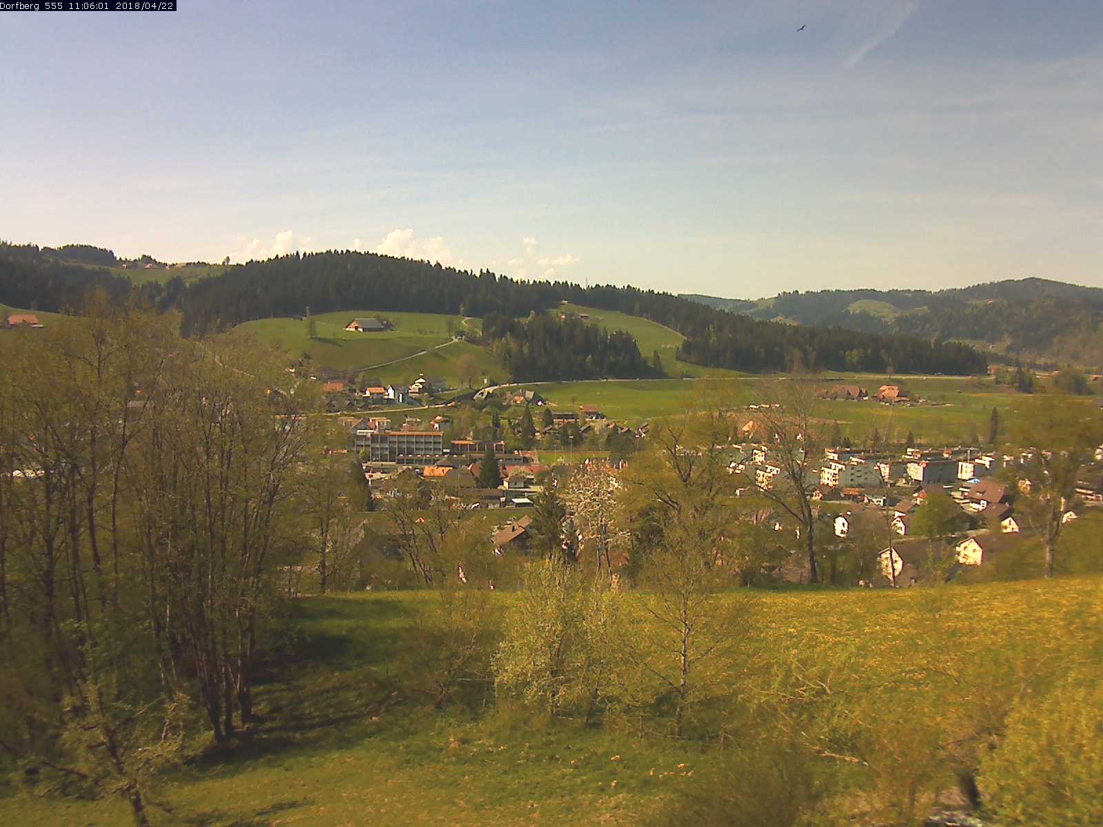 Webcam-Bild: Aussicht vom Dorfberg in Langnau 20180422-110601