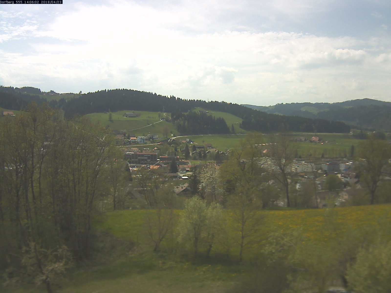 Webcam-Bild: Aussicht vom Dorfberg in Langnau 20180423-140601