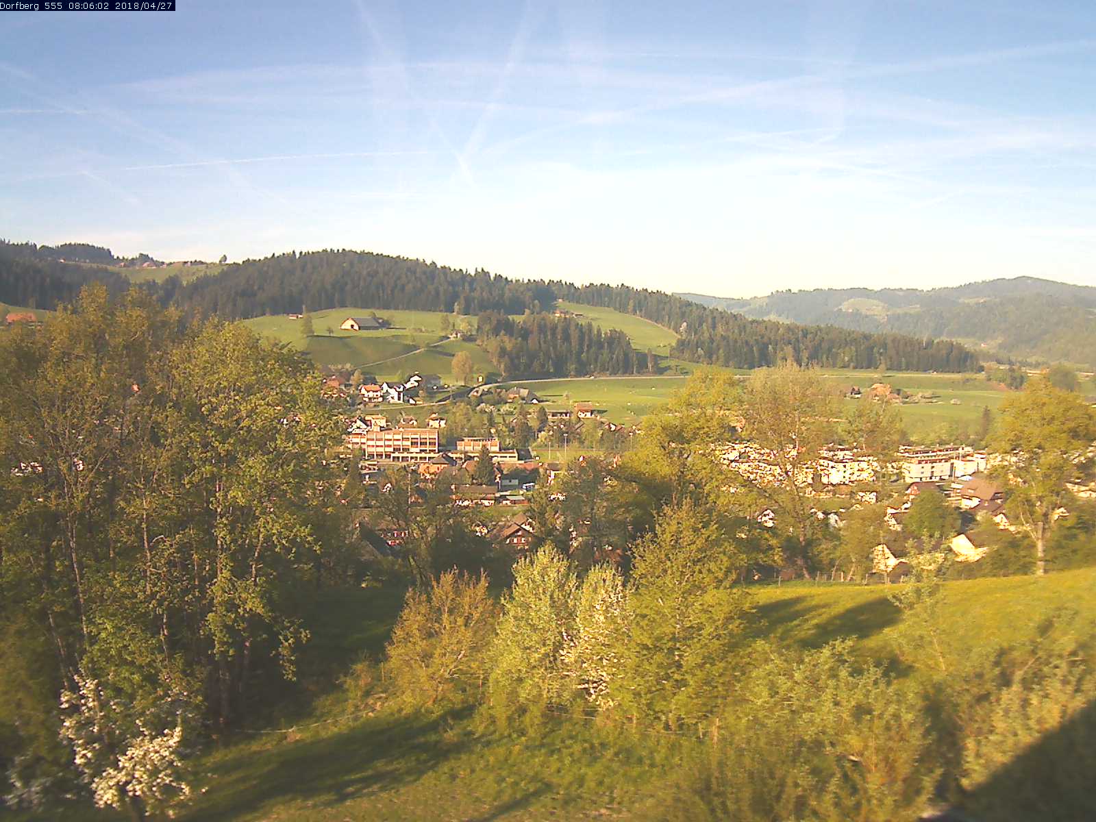 Webcam-Bild: Aussicht vom Dorfberg in Langnau 20180427-080601