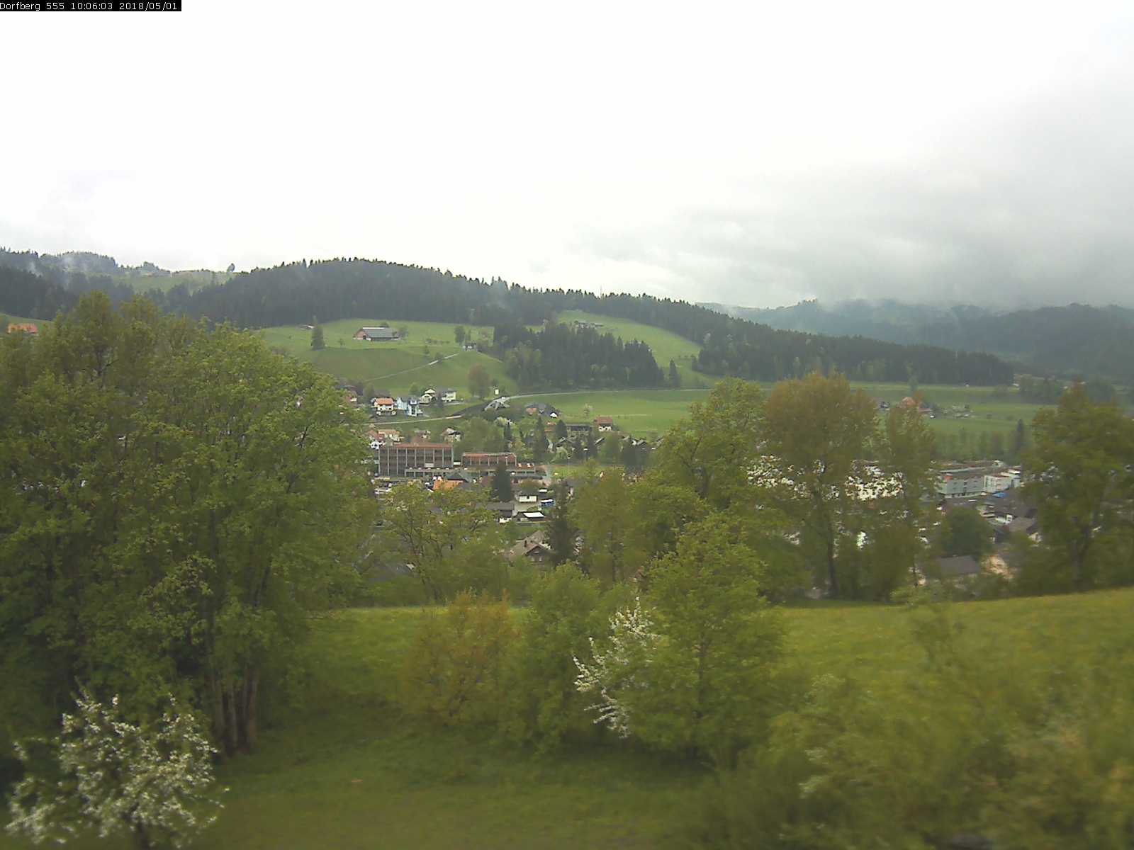 Webcam-Bild: Aussicht vom Dorfberg in Langnau 20180501-100601