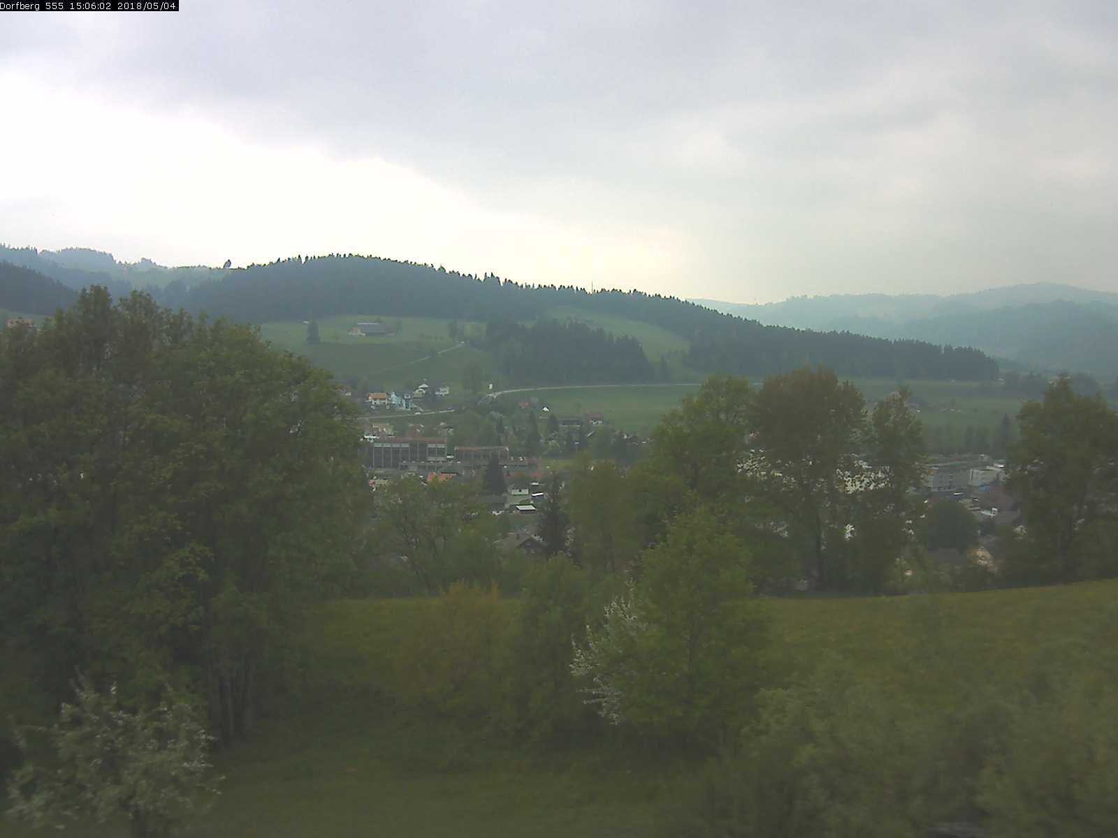 Webcam-Bild: Aussicht vom Dorfberg in Langnau 20180504-150601