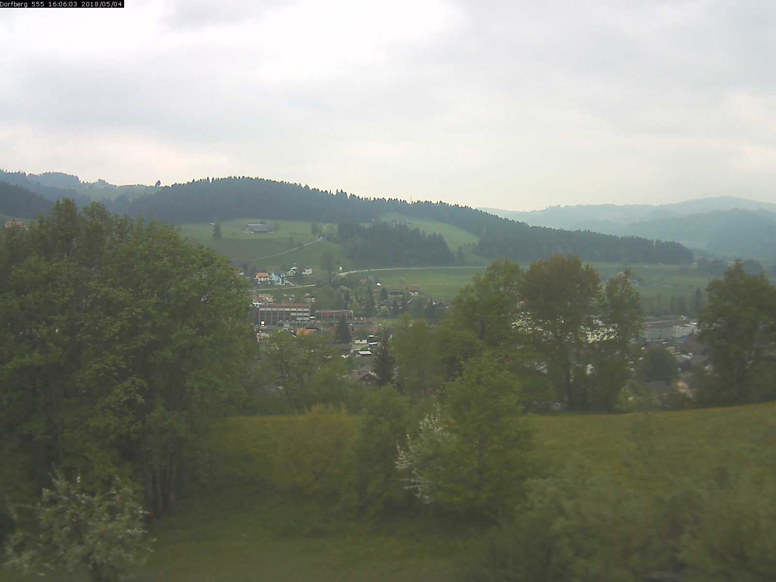 Webcam-Bild: Aussicht vom Dorfberg in Langnau 20180504-160601