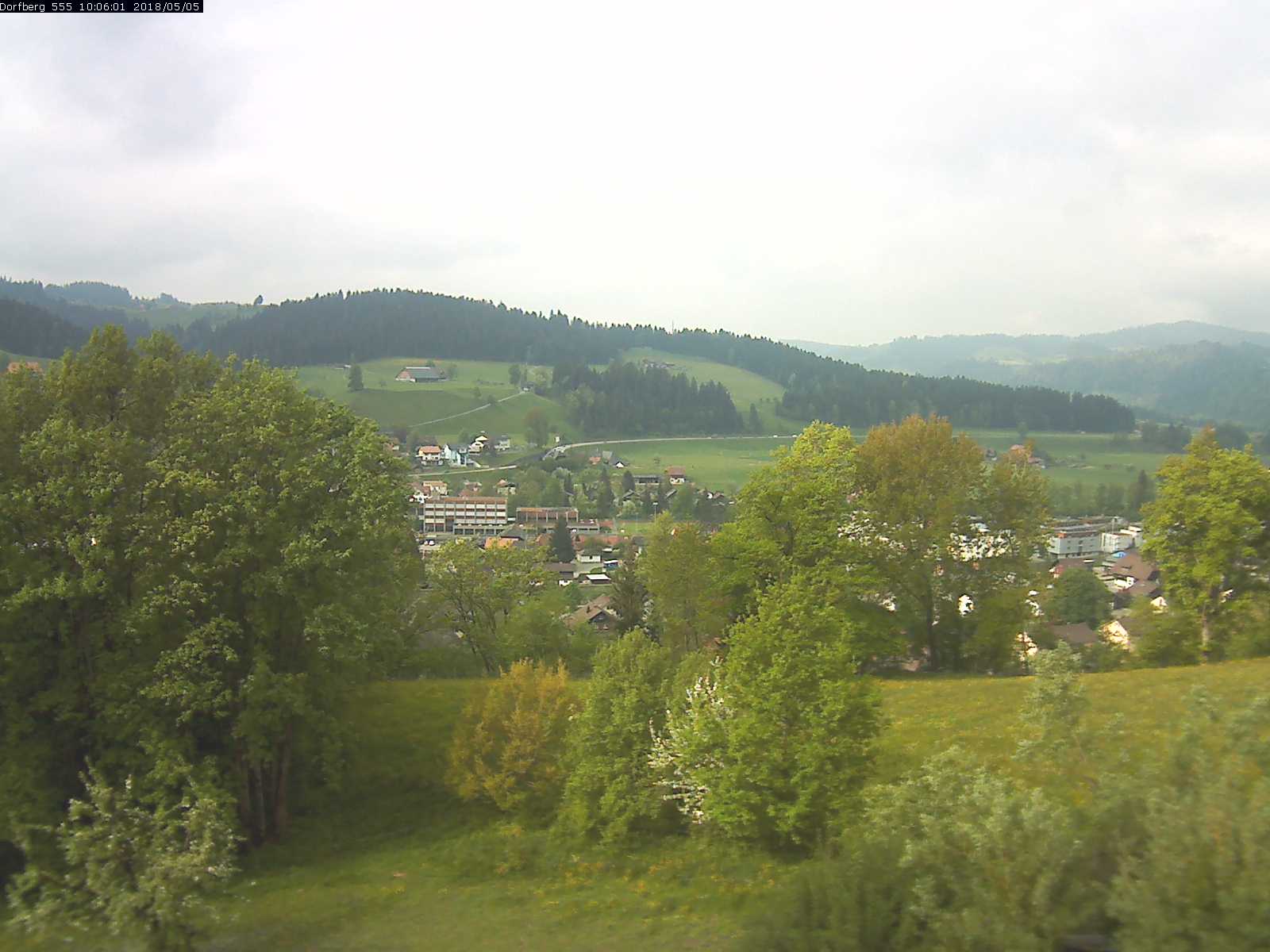 Webcam-Bild: Aussicht vom Dorfberg in Langnau 20180505-100601