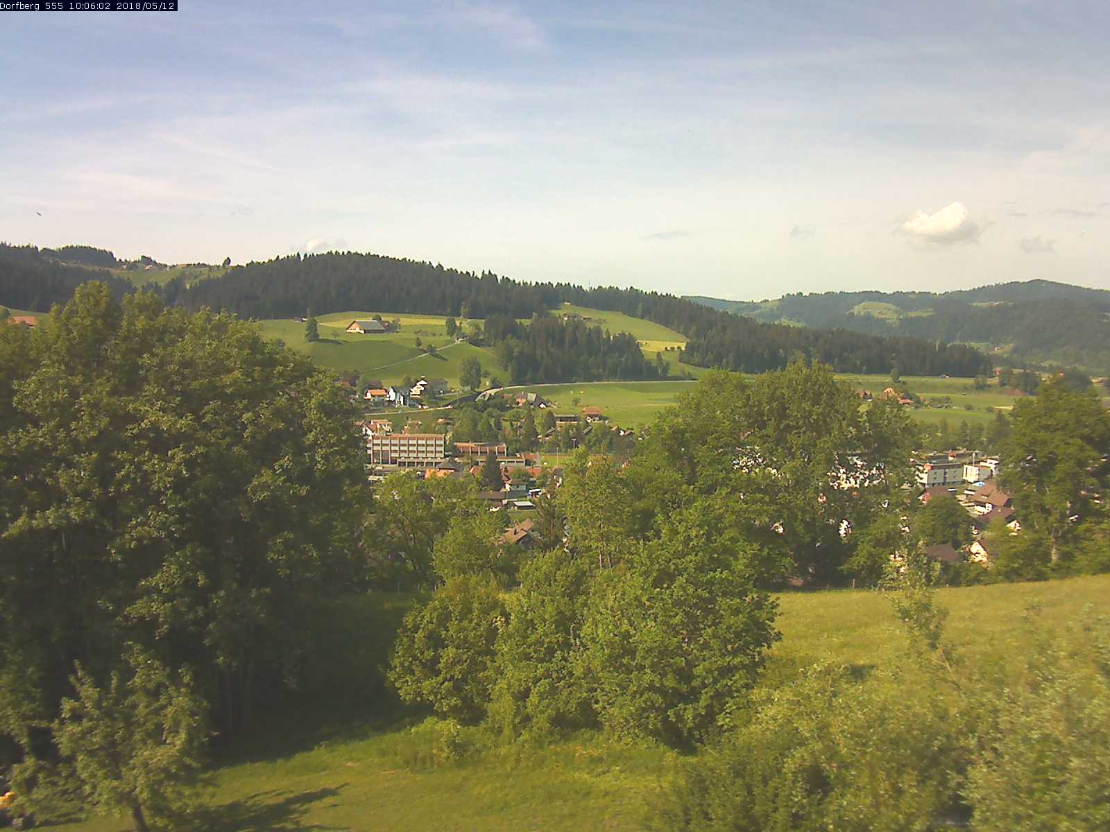 Webcam-Bild: Aussicht vom Dorfberg in Langnau 20180512-100601