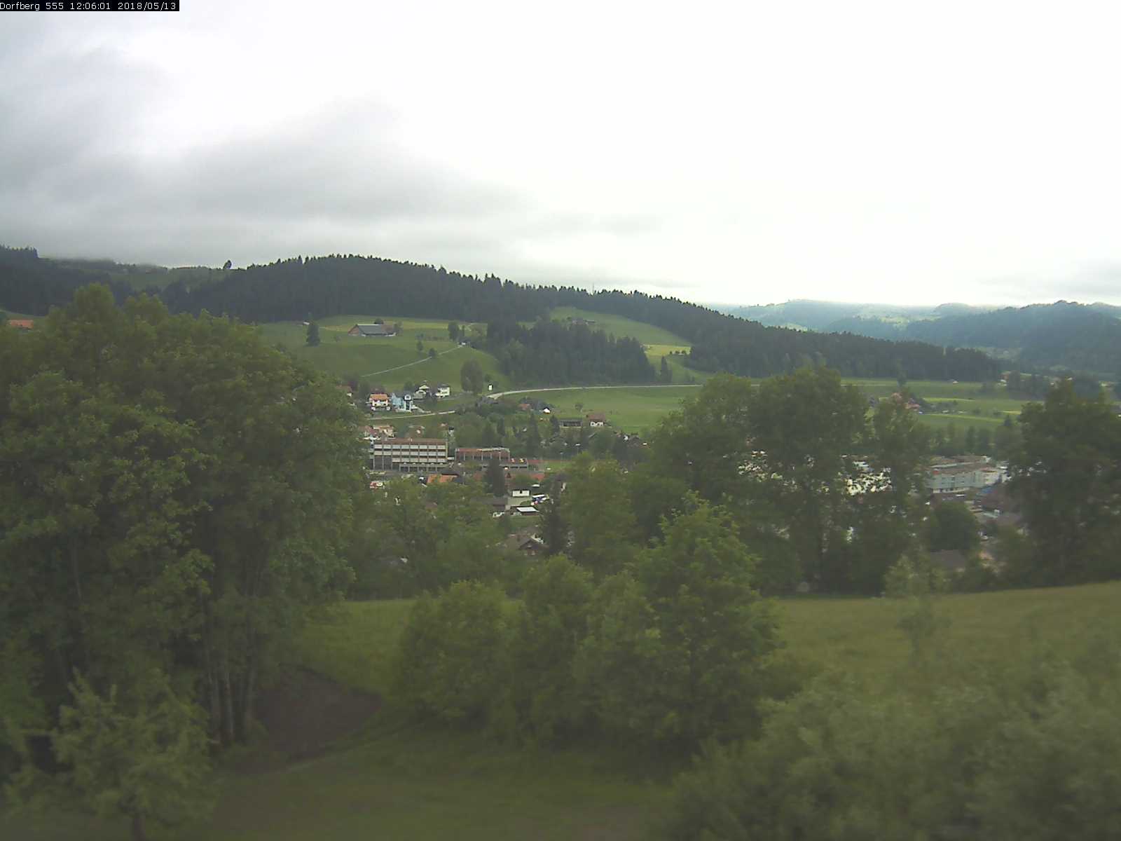 Webcam-Bild: Aussicht vom Dorfberg in Langnau 20180513-120601