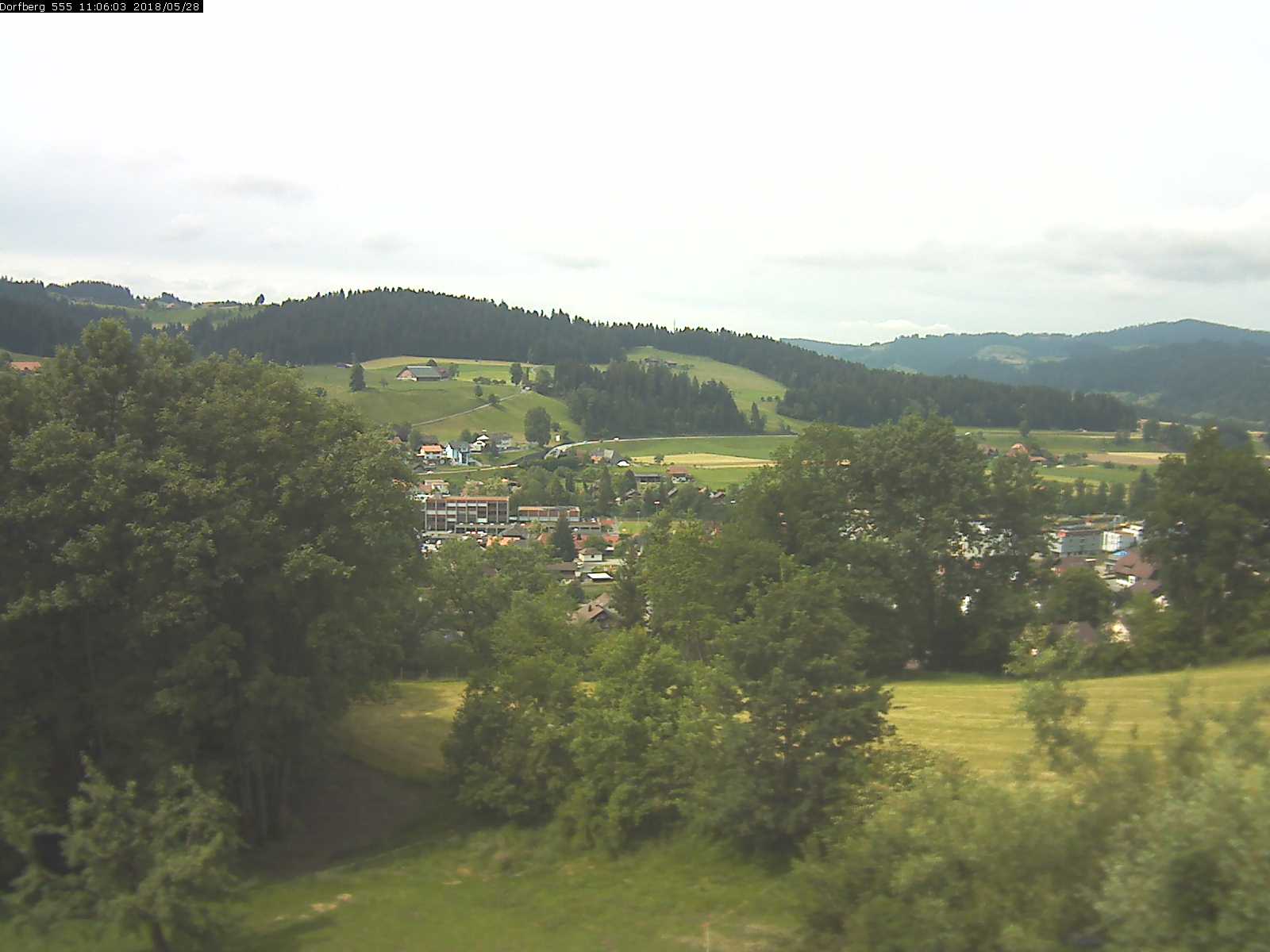 Webcam-Bild: Aussicht vom Dorfberg in Langnau 20180528-110602