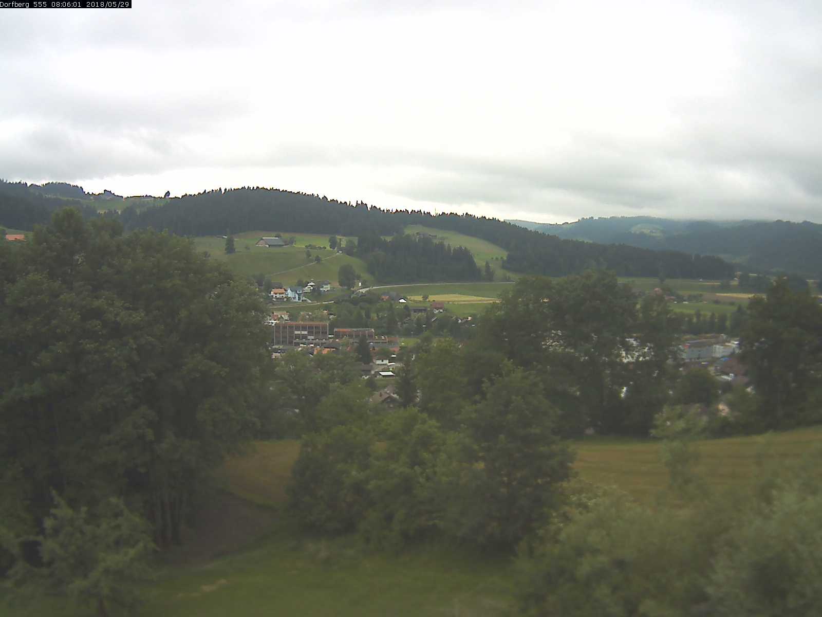 Webcam-Bild: Aussicht vom Dorfberg in Langnau 20180529-080601