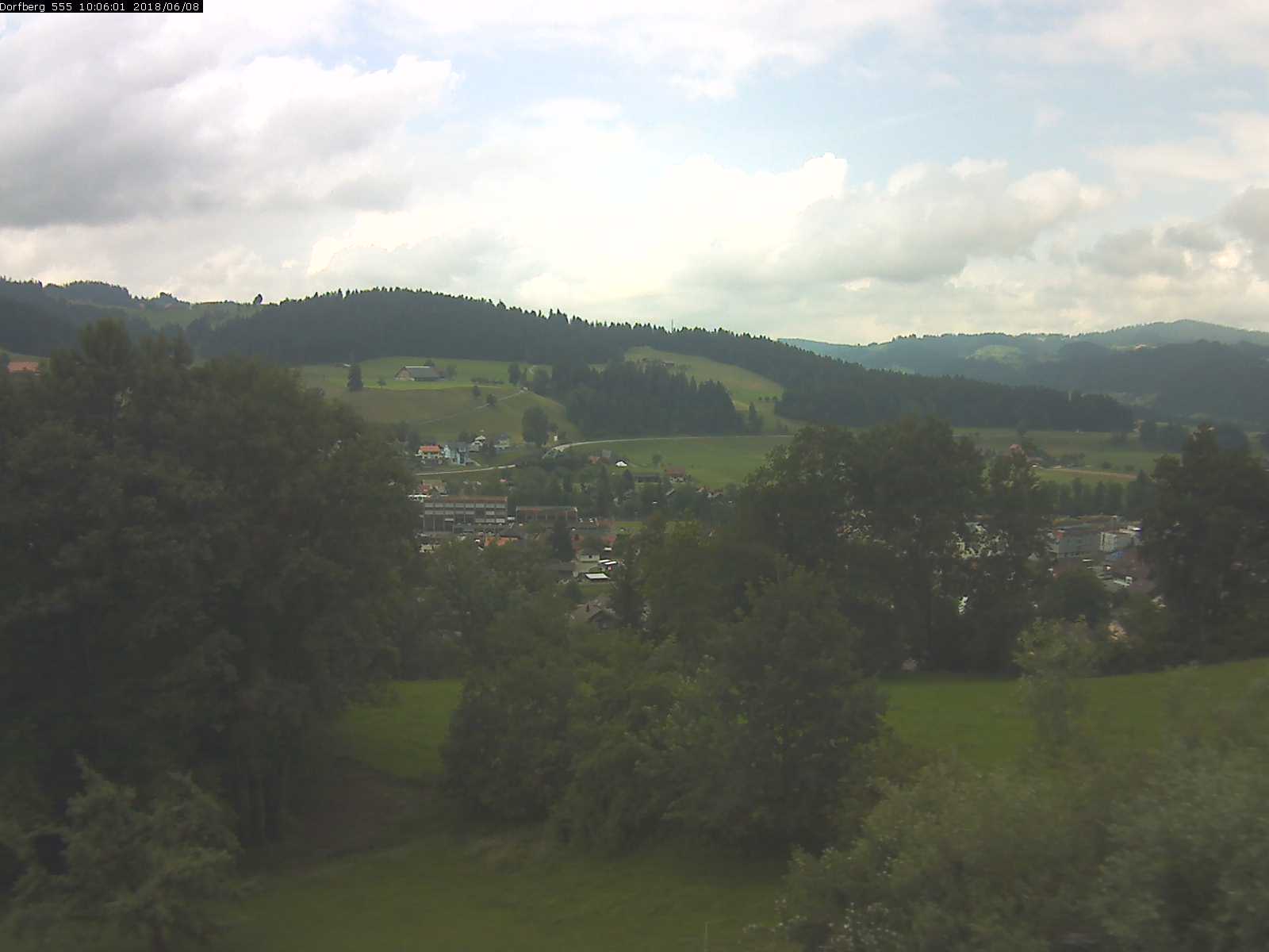 Webcam-Bild: Aussicht vom Dorfberg in Langnau 20180608-100601