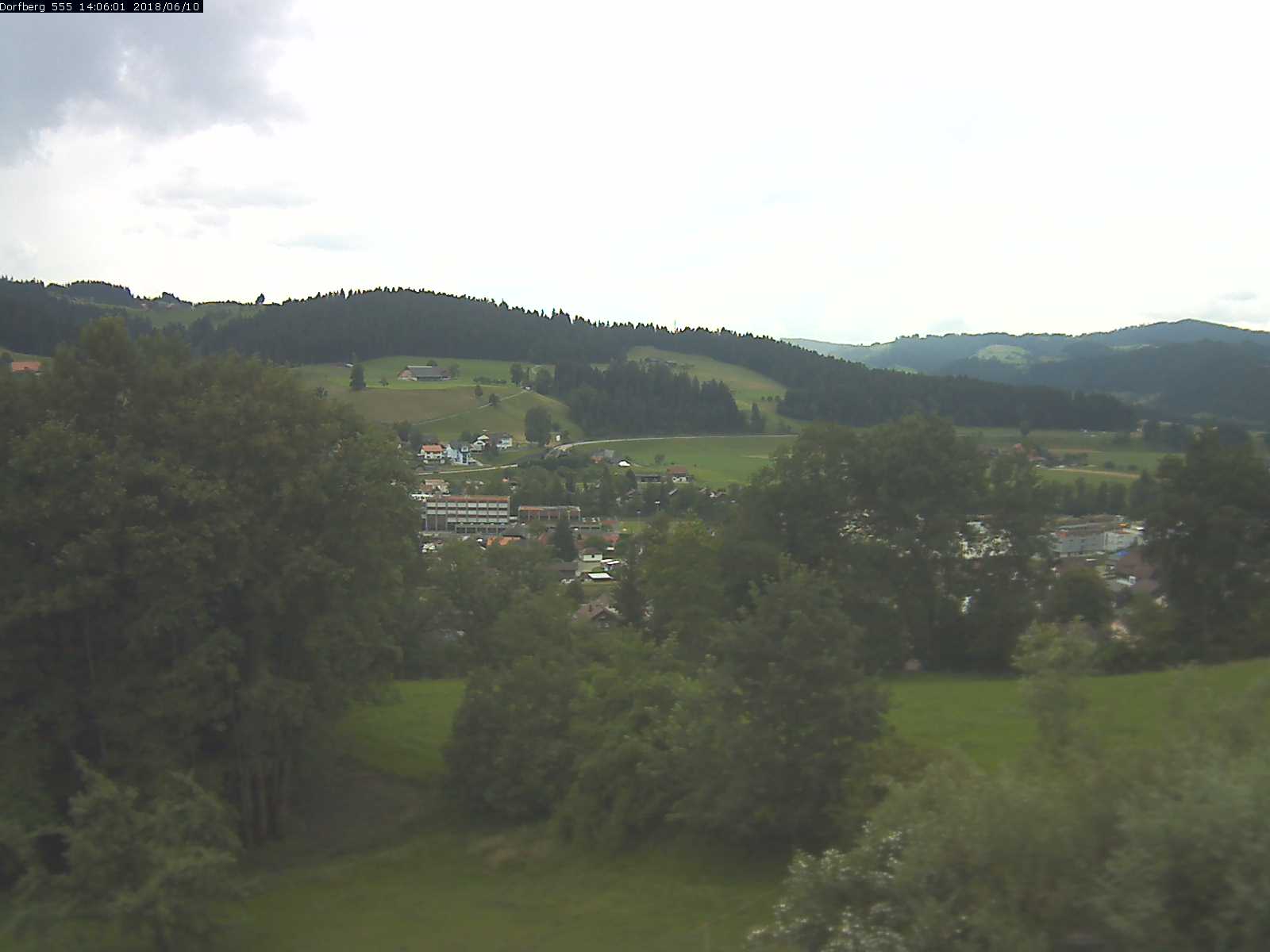 Webcam-Bild: Aussicht vom Dorfberg in Langnau 20180610-140601